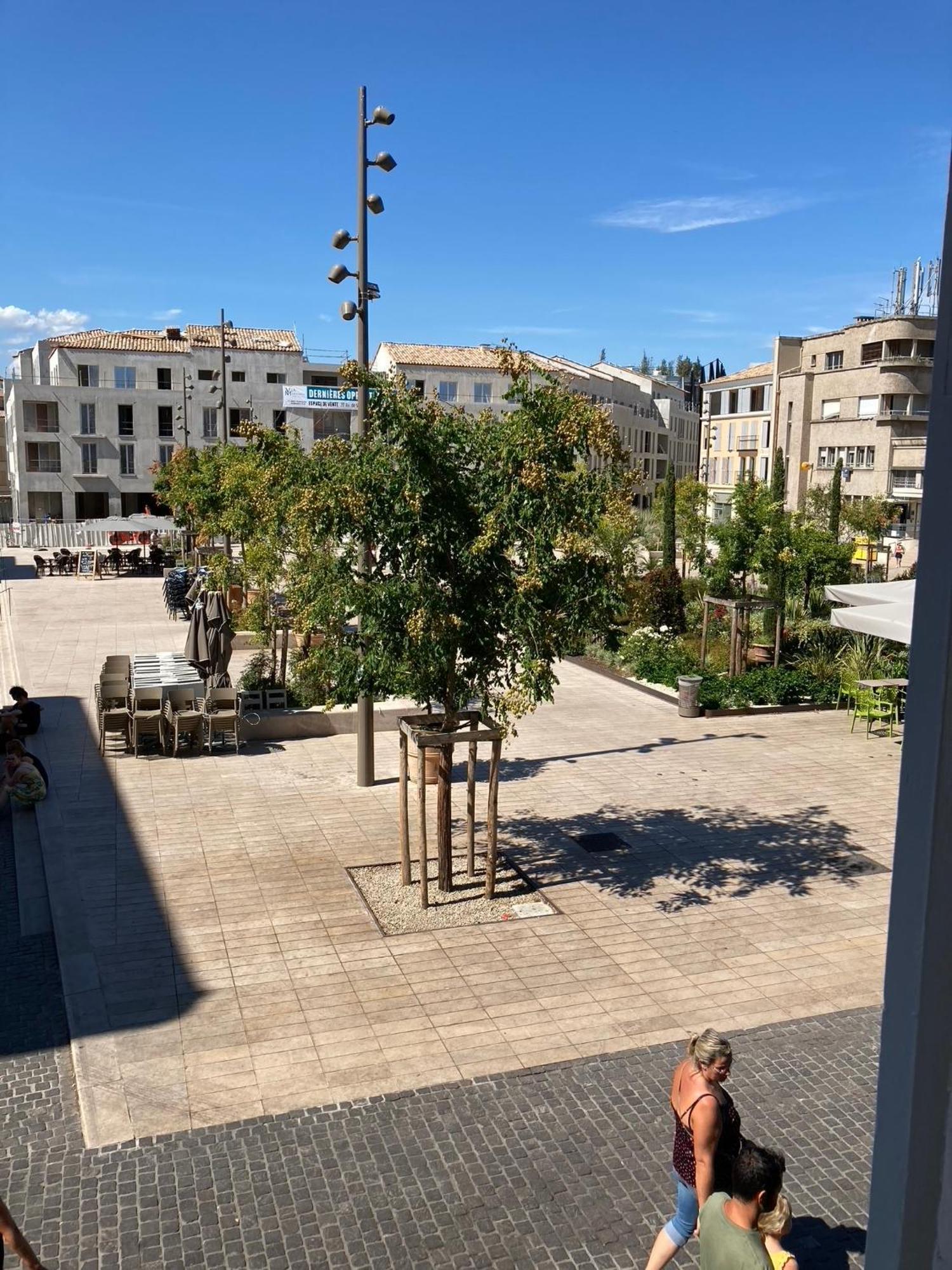 Hyper Centre Maison De 100m2 ; Terrasse 20 M2 * Antibes