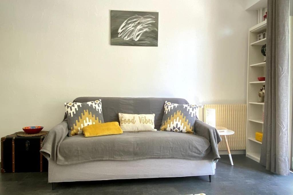 Balcon, Centre Ville, Proximite Plages, Commerces, Restaurants, Musees... *