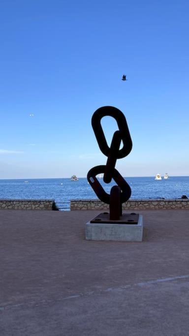 Apartment Balcon, Centre Ville, Proximite Plages, Commerces, Restaurants, Musees... *