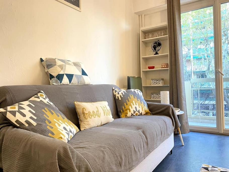 Balcon, Centre Ville, Proximite Plages, Commerces, Restaurants, Musees...