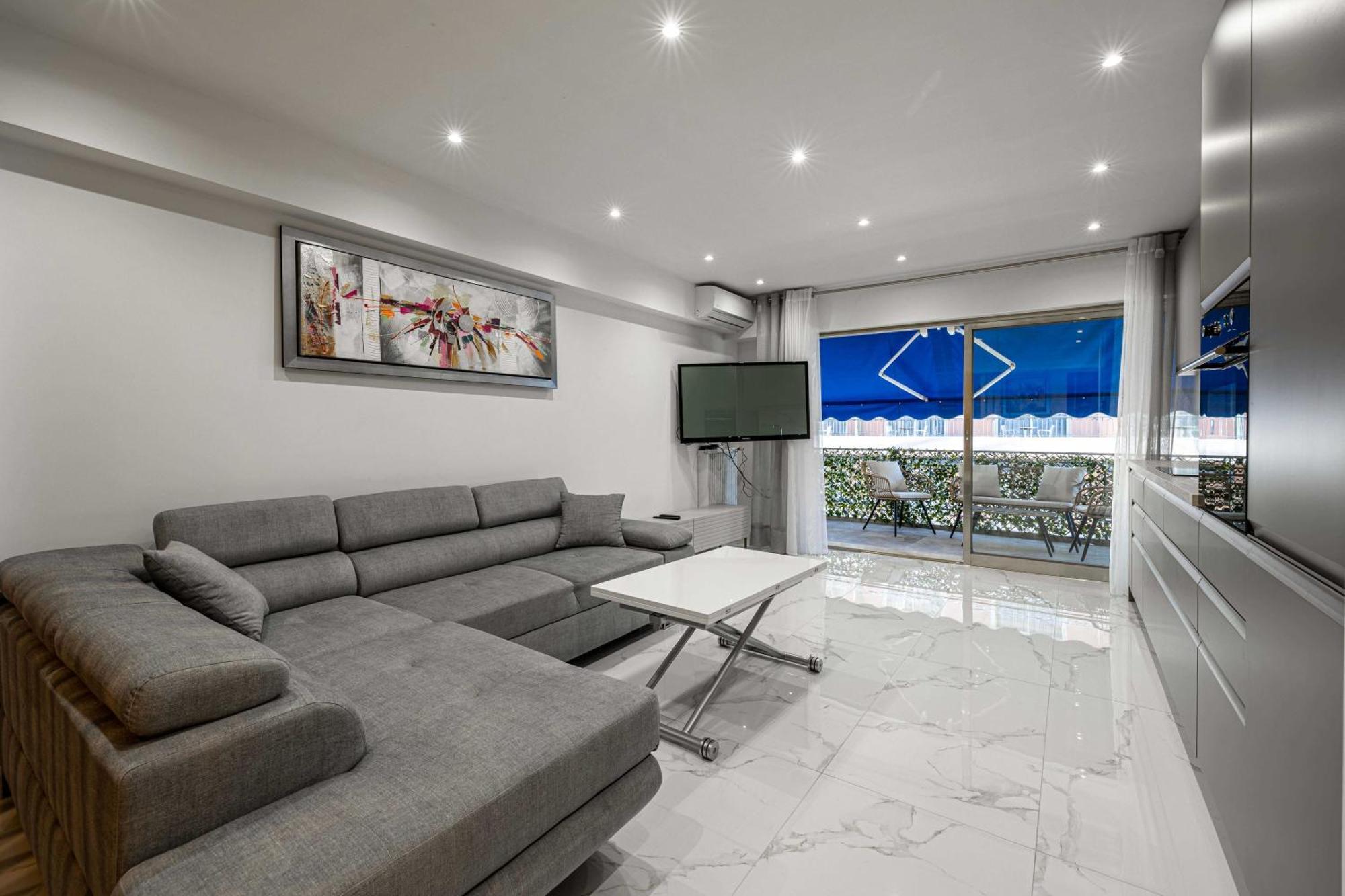 Gorgeous - Near - 2br-6p