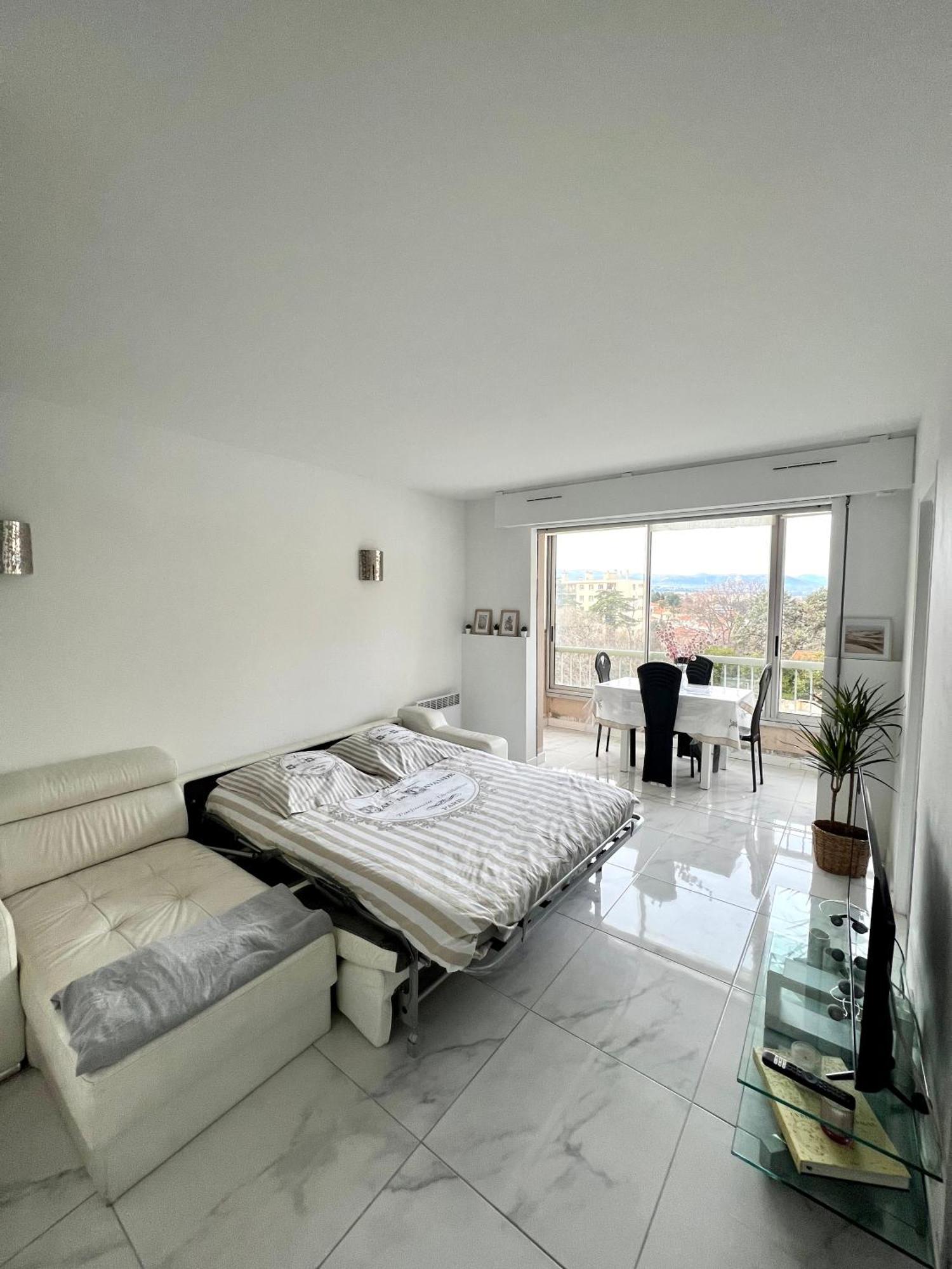 Apartment 4 Couchages A 12 Min De La A Pied Avec Wifi, Le Parking Est En Option *