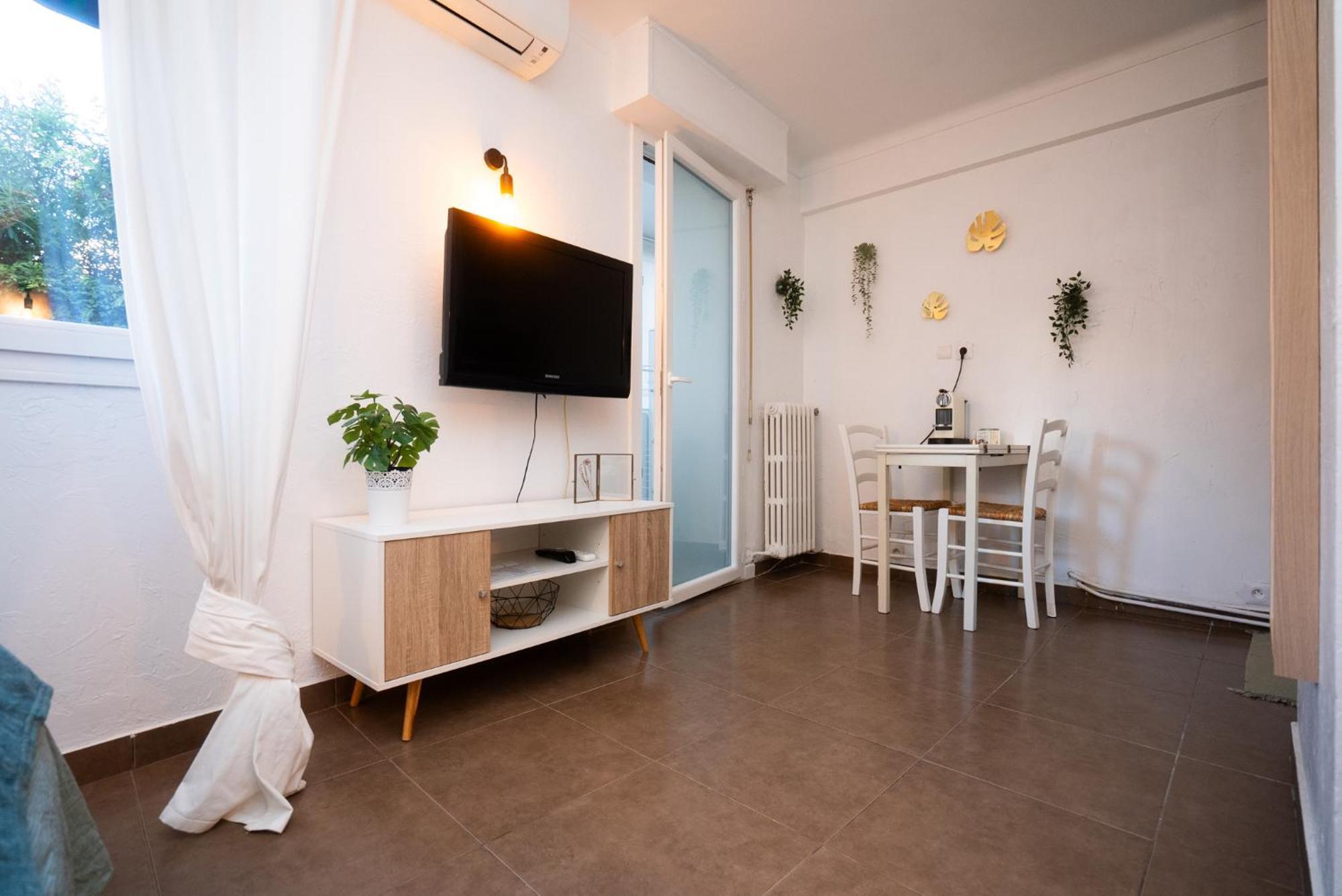 Apartamento Location Studio Avec Loggia
