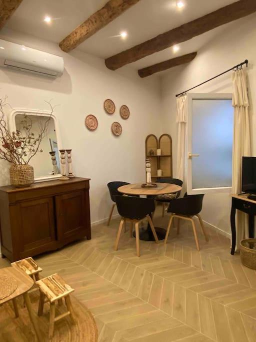 Charme & Authenticite Au Coeur De La Vieille Antibes
