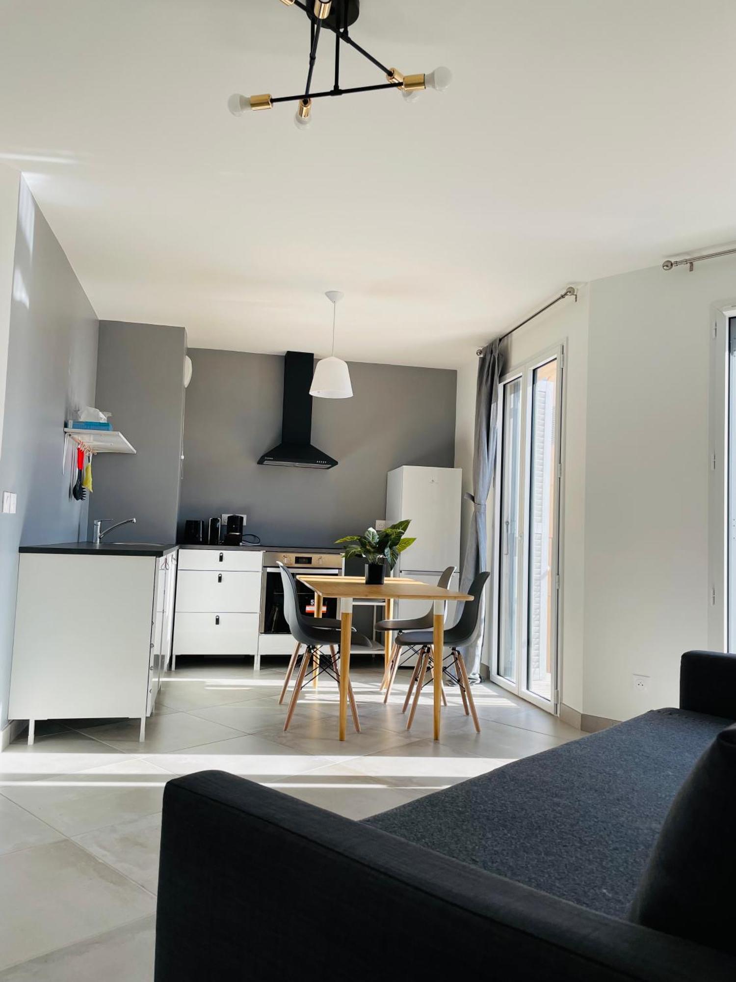 Old Center Charming Brand New Apartment *