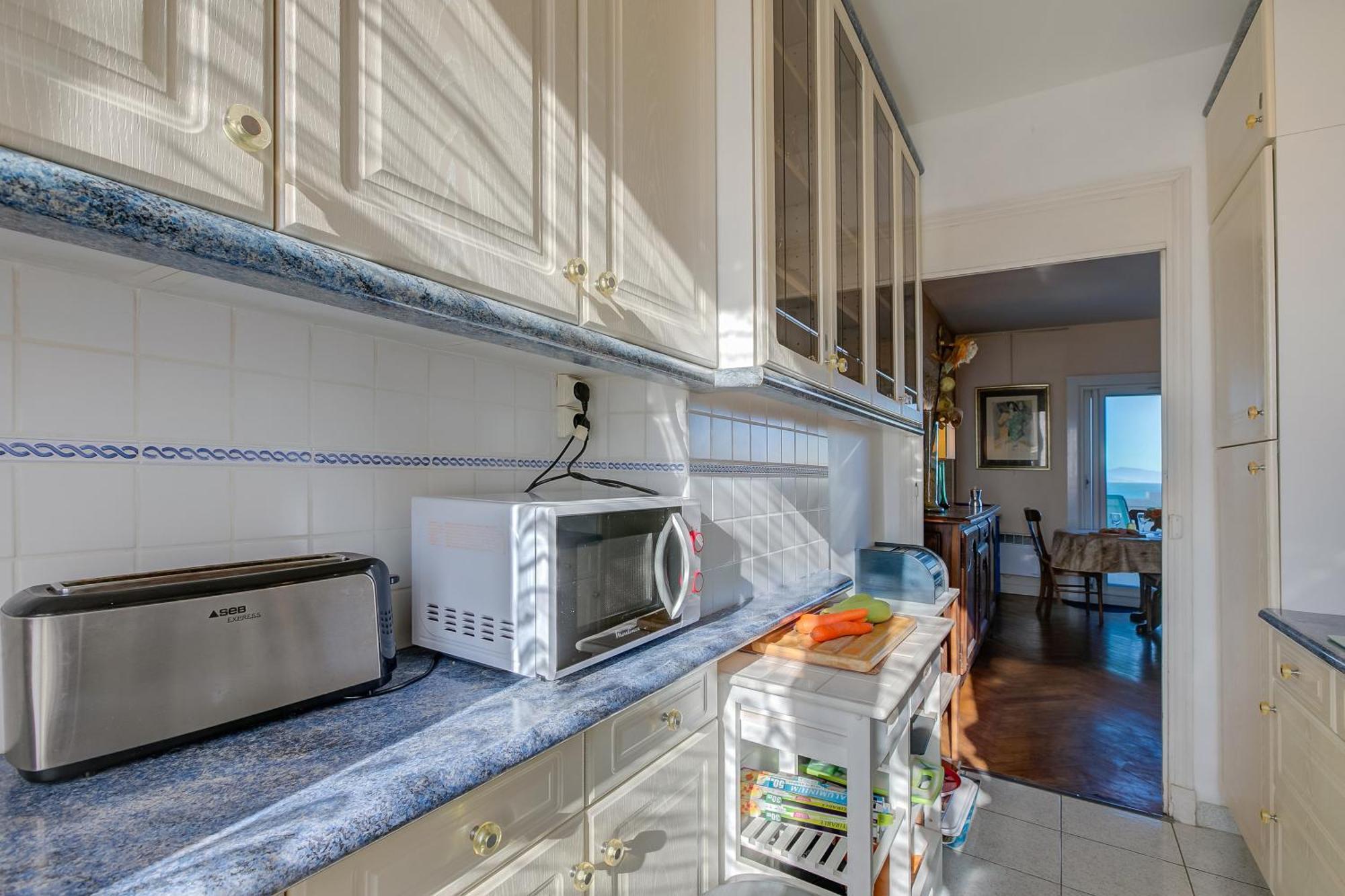 Le 44 - Sea & Mountain View - Happy Apartamento Antibes
