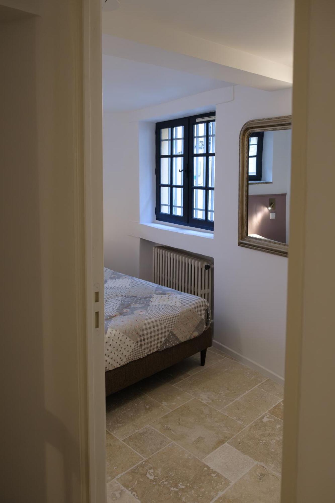 Maison La Tropezienne ... New • Fabulous 5* Luxe & Terrasse • 6p. Old Town *