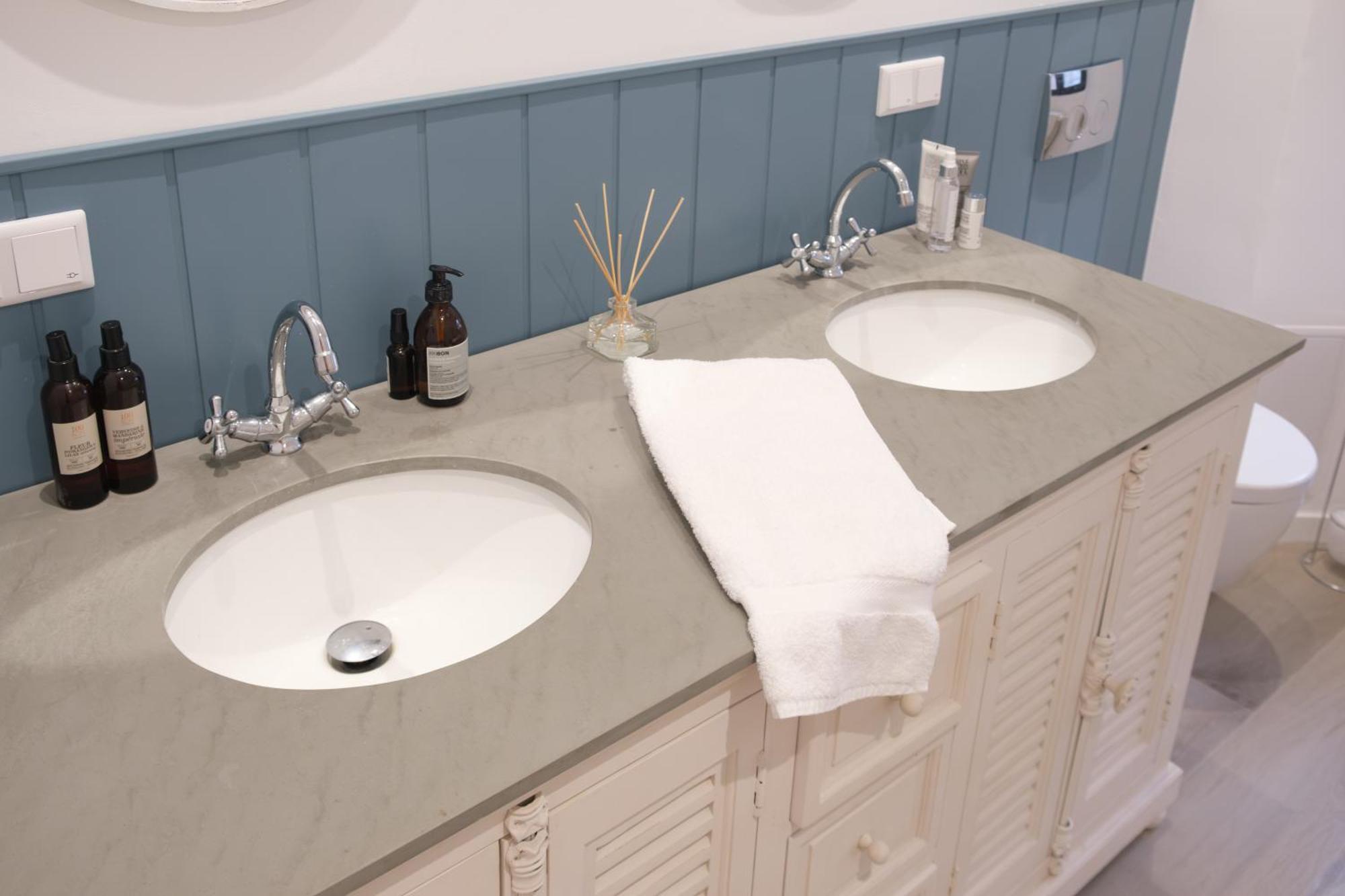 Maison La Tropezienne ... New • Fabulous 5* Luxe & Terrasse • 6p. Old Town Antibes