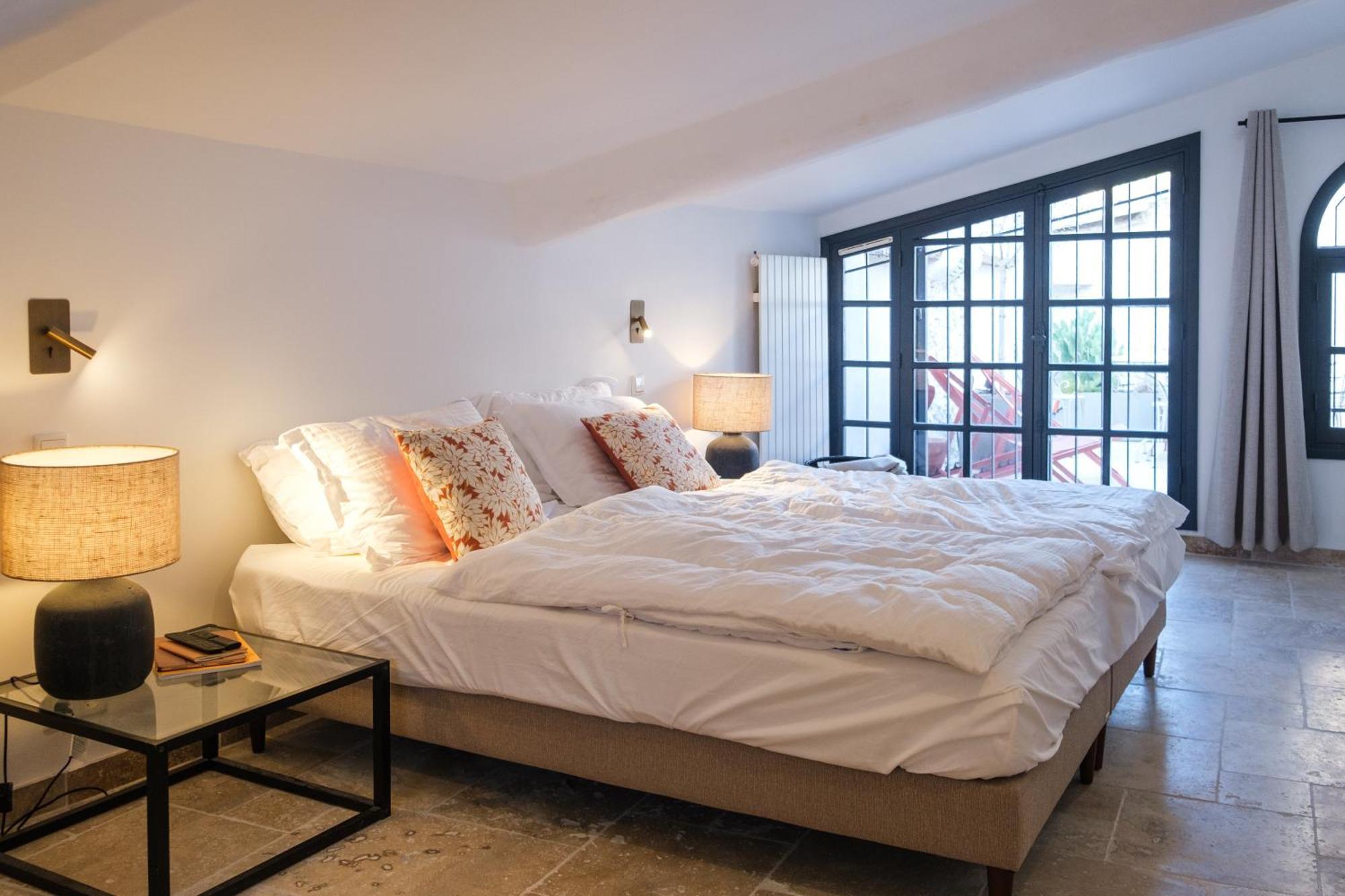 Maison La Tropezienne ... New • Fabulous 5* Luxe & Terrasse • 6p. Old Town Antibes