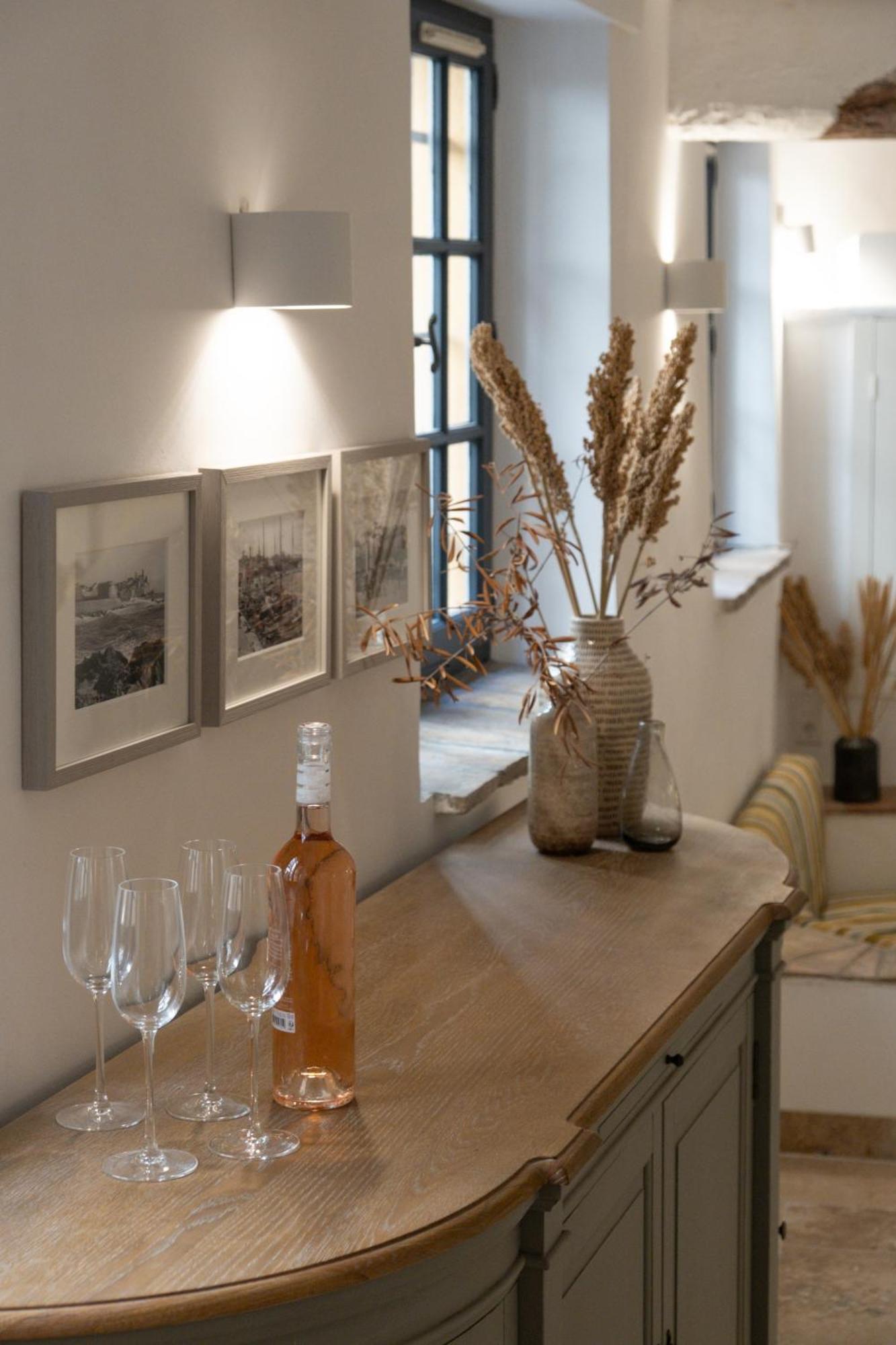 Maison La Tropezienne ... New • Fabulous 5* Luxe & Terrasse • 6p. Old Town *