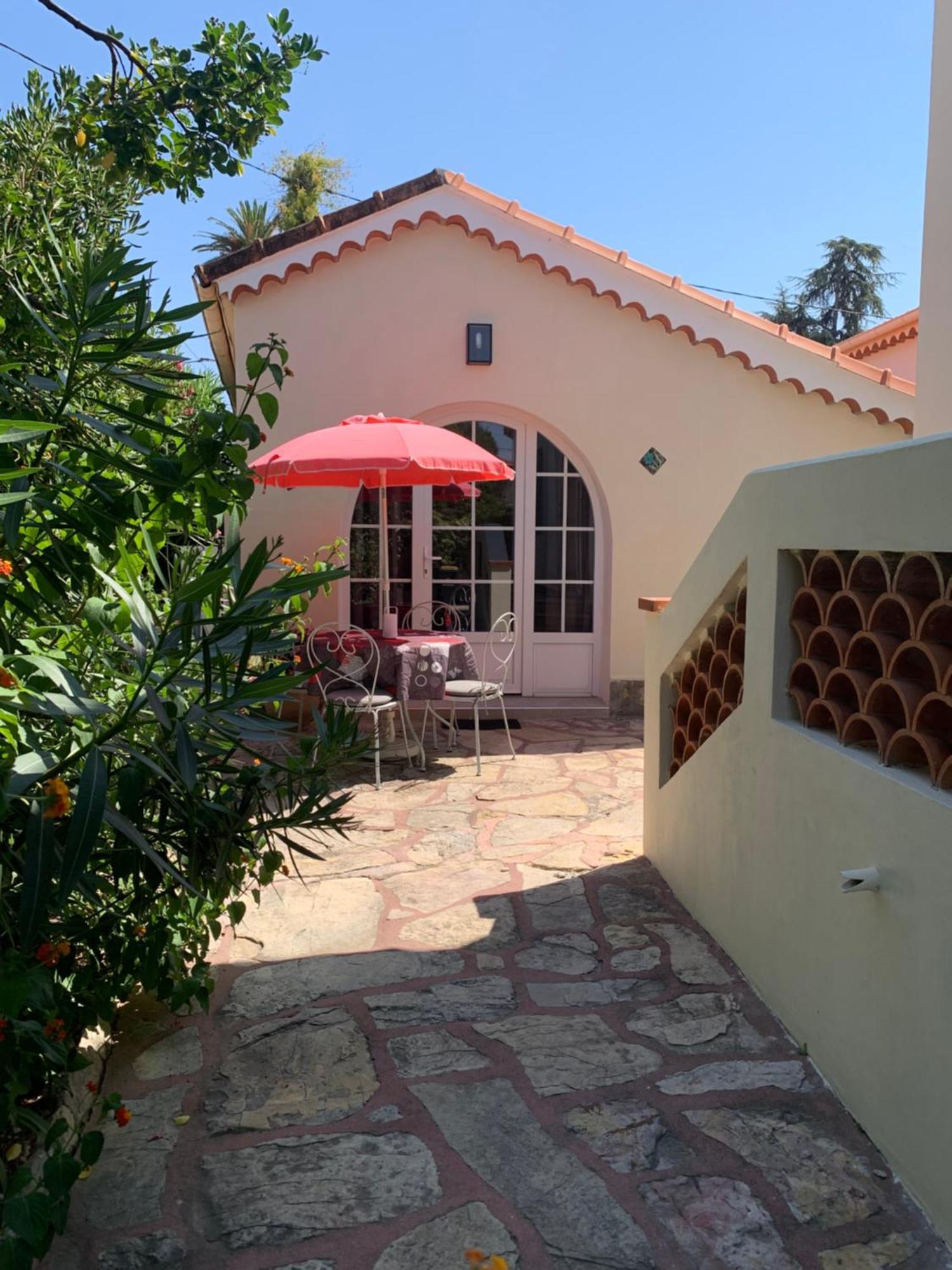 Independant, Front De Et A 200m Holiday home