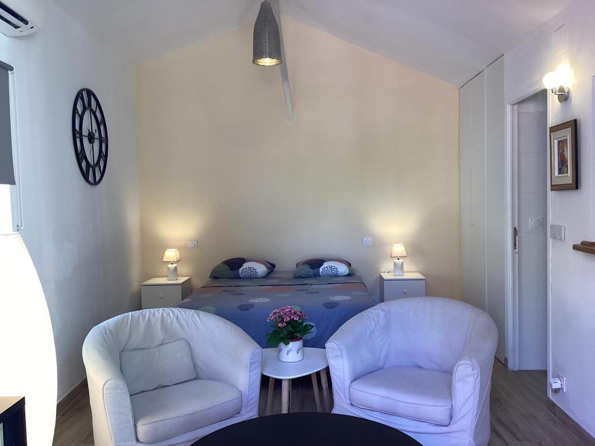 Independant, Front De Et A 200m Holiday home *