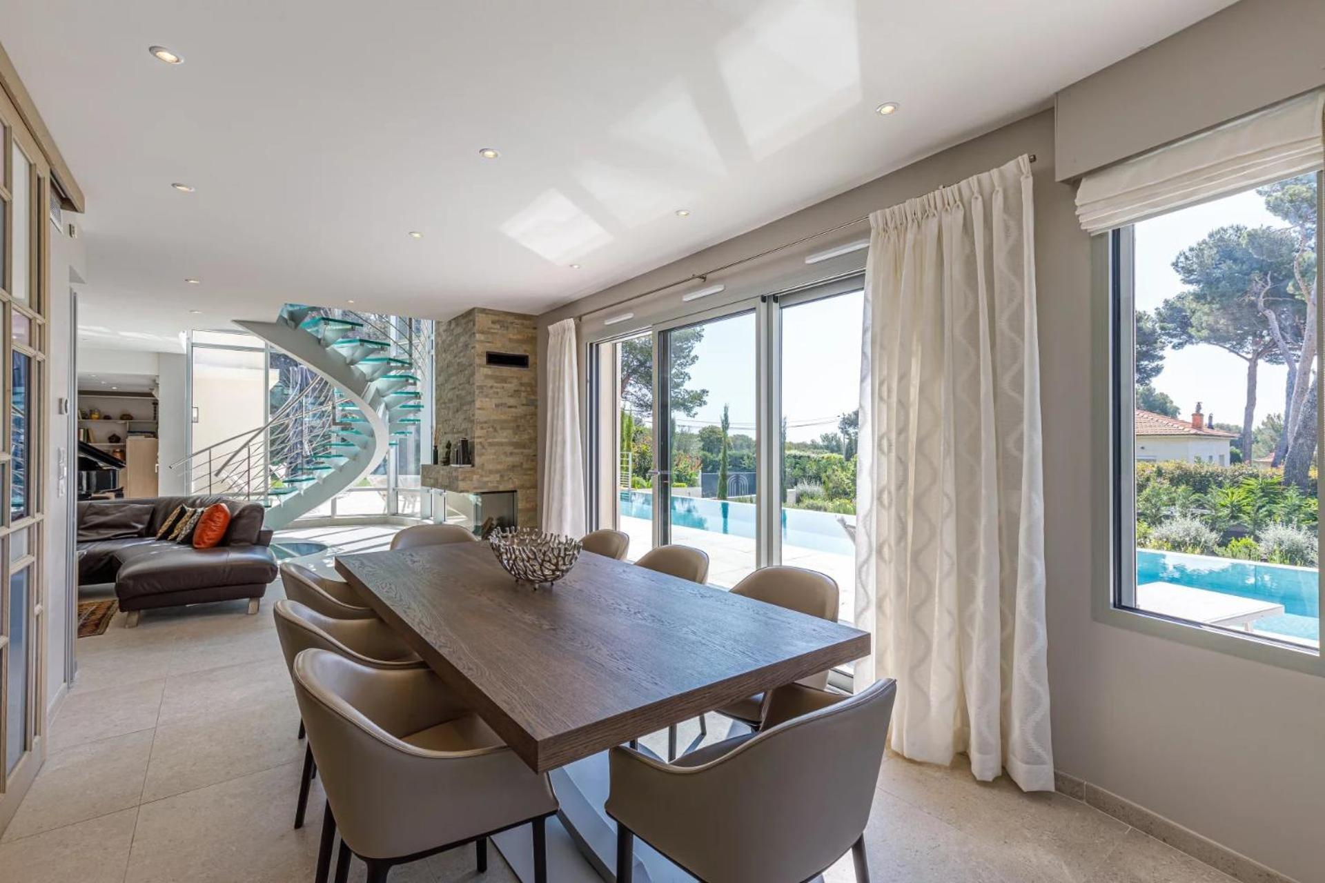 Luxueuse Charleston - Vue Mer, Sauna Hammam Antibes