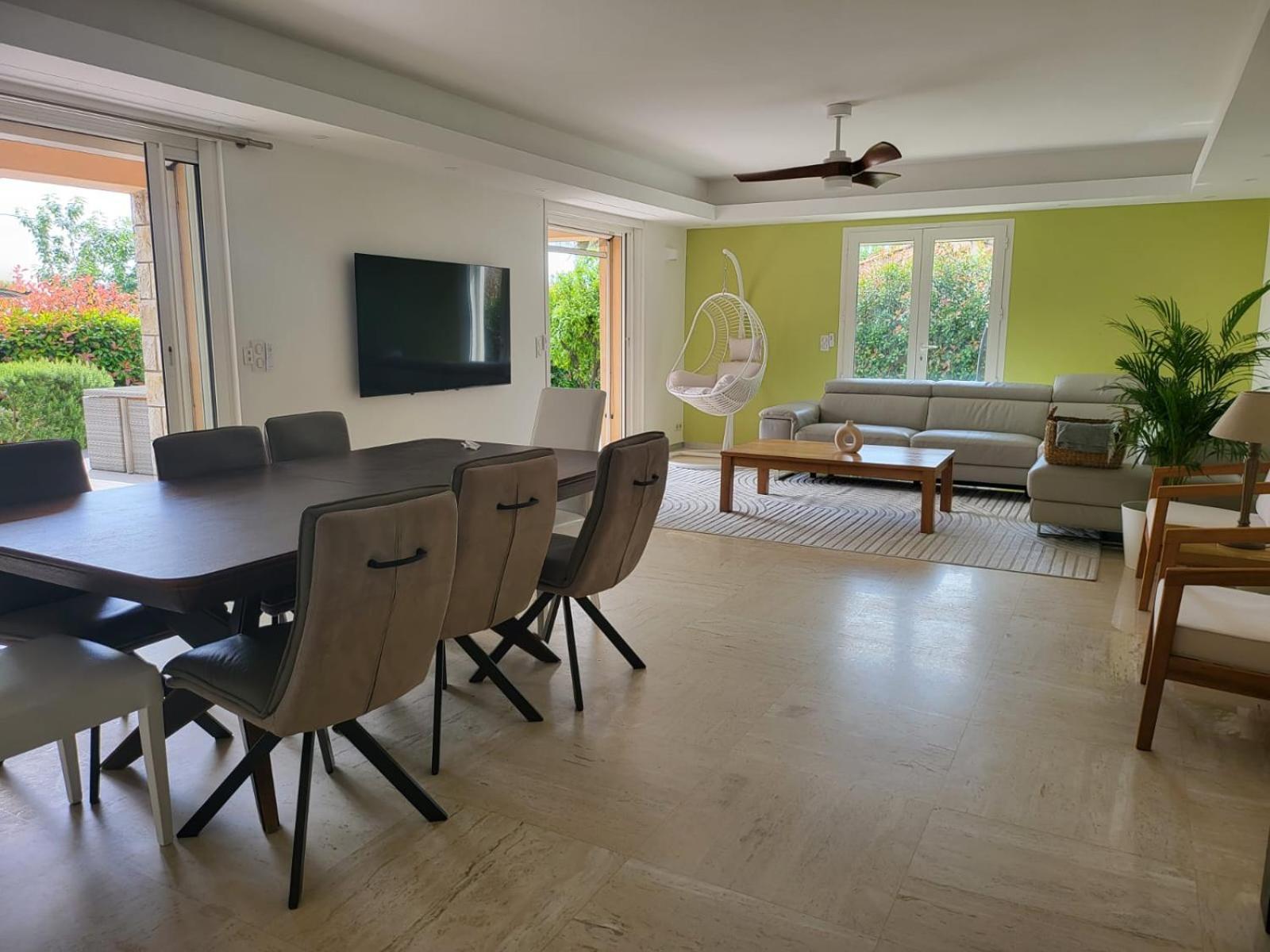 Apartment Rez-de-villa 