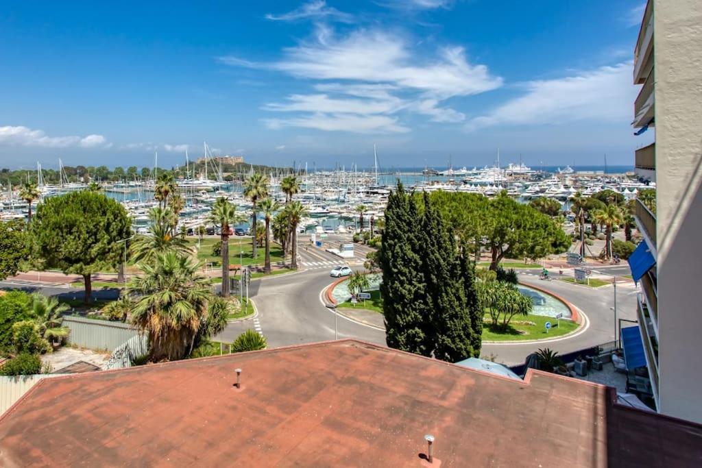 A2 - 1 Bdr Sea & Port View - Ac, Garage & Terrace