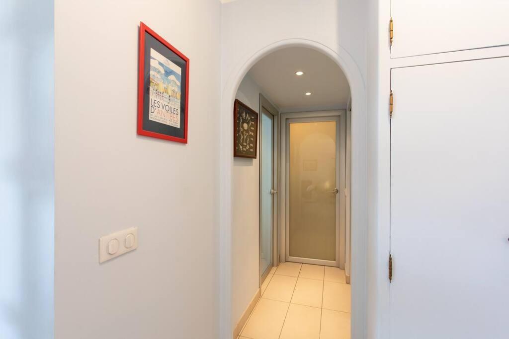 A2 - 1 Bdr Sea & Port View - Ac, Garage & Terrace Apartment Antibes