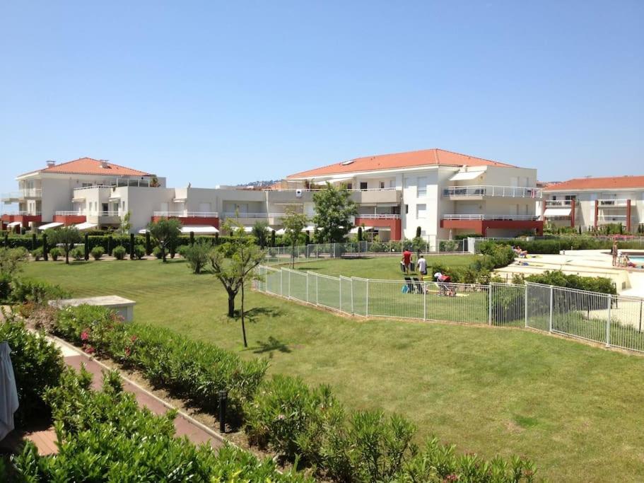 Lovely By With Sea Views Apartment *