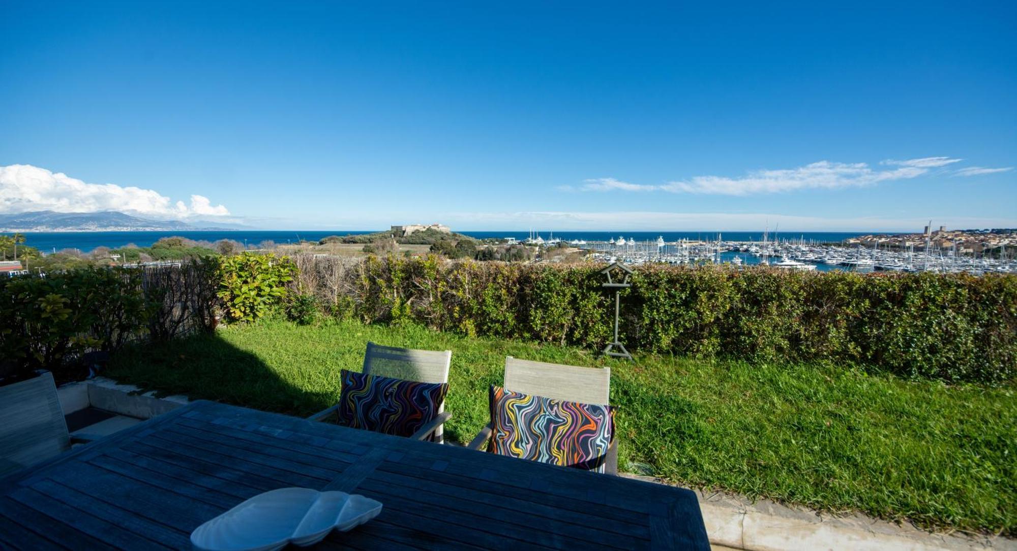Rooftop, Sea View, Facing The Harbor, Near Center And Apartamento *