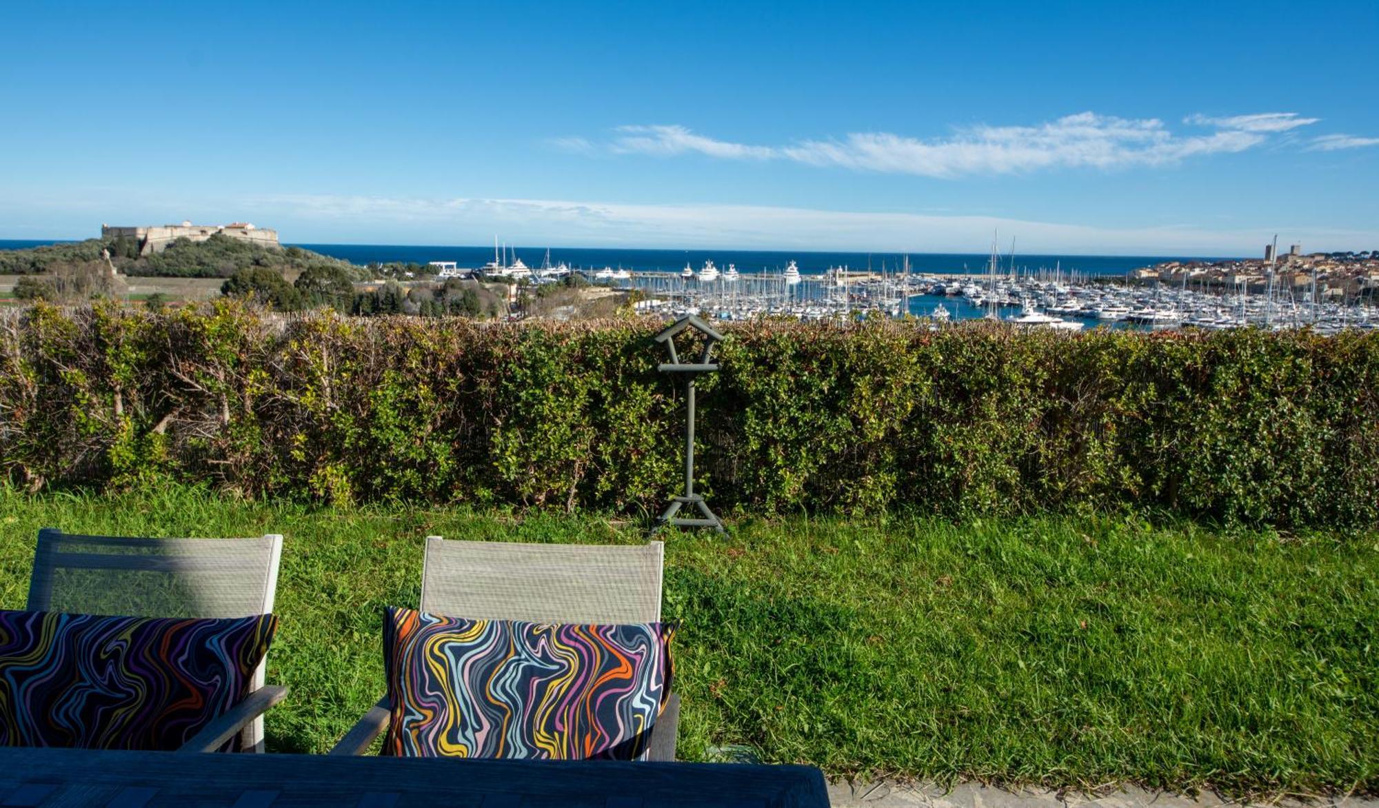 Rooftop, Sea View, Facing The Harbor, Near Center And Apartamento *