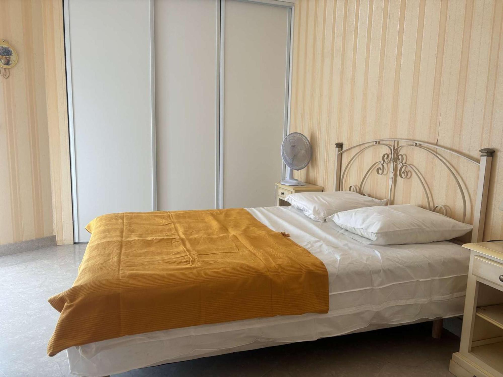 2p A Juan Les Pins : Emplacement Ideal, Parking, Terrasses, Proche Et Commerces - Fr-1-252-188 Antibes