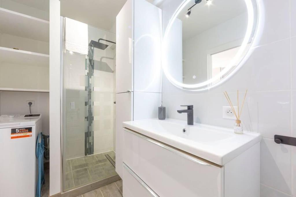 Apartment Juan Les Pins Vue St Marguerite Antibes