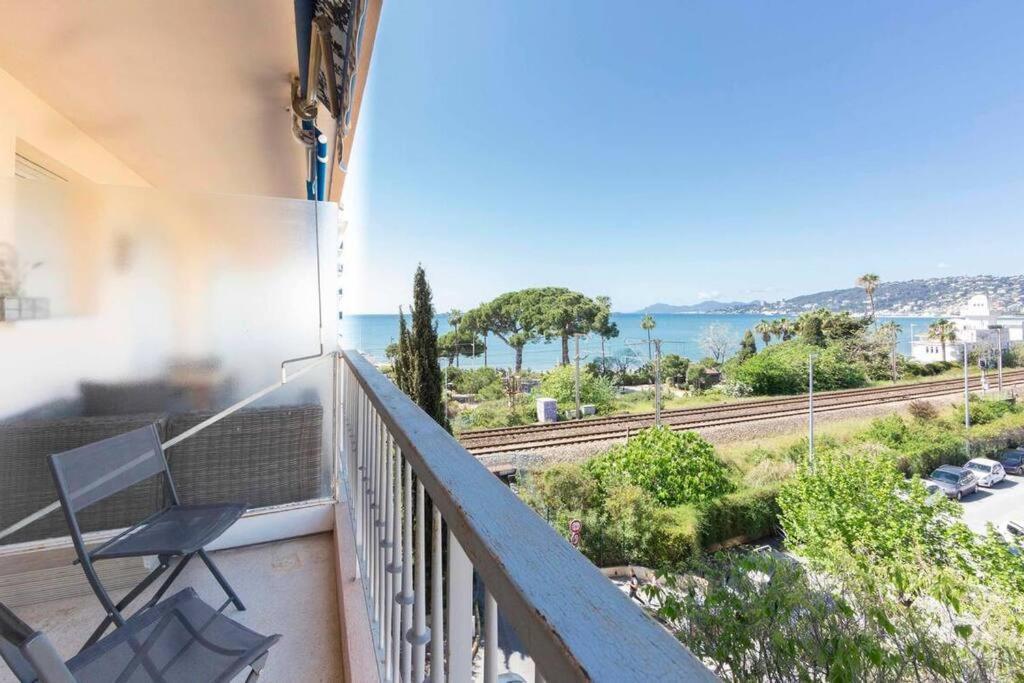 Apartment Juan Les Pins Vue St Marguerite