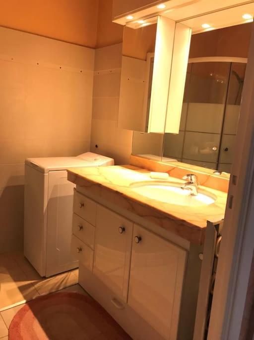 3 Bedrooms Apartment, Pool, Parking, Tennis Club Apartment *