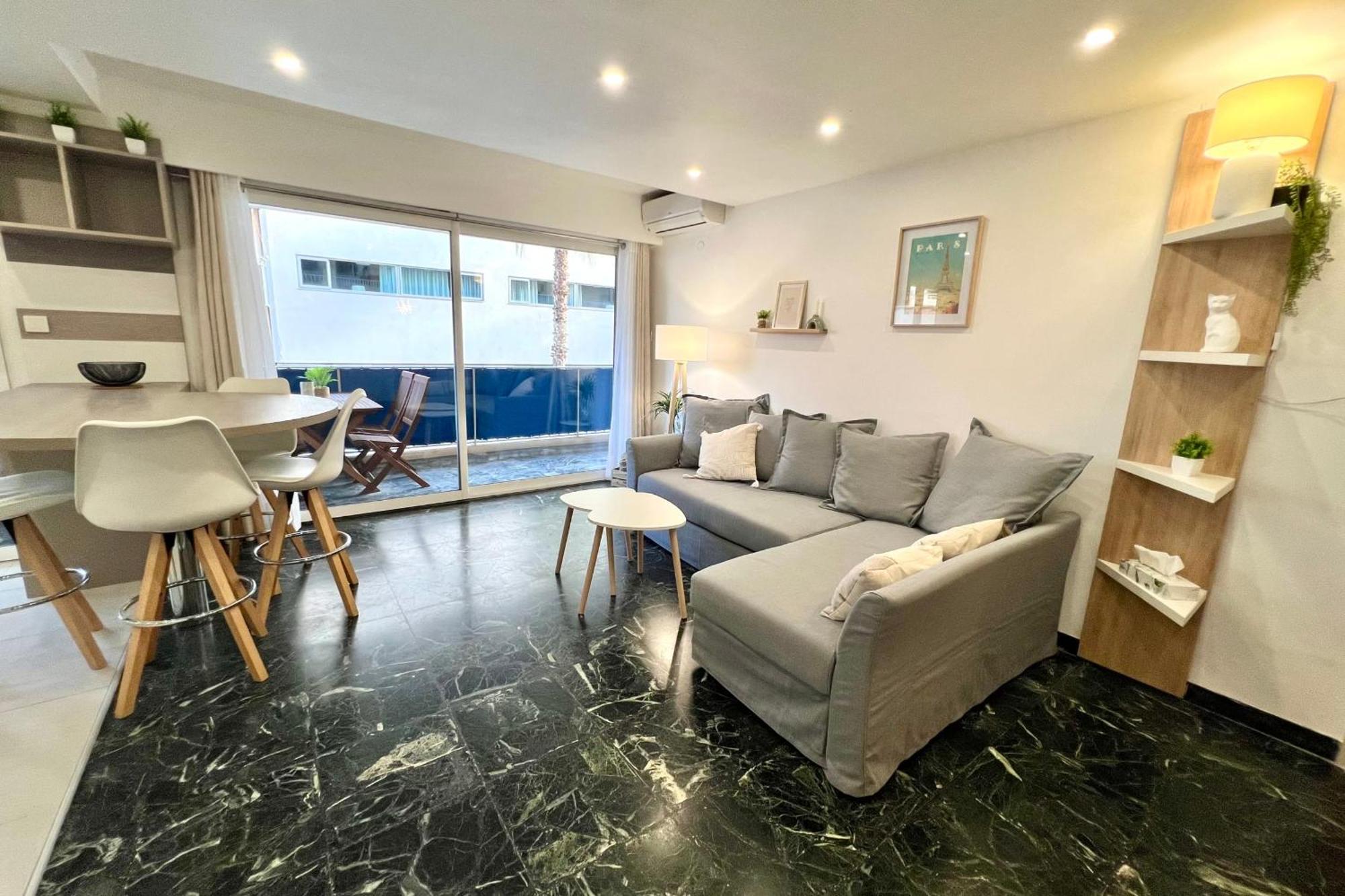 Apartment Ponteil - 4 People - Terrace Antibes
