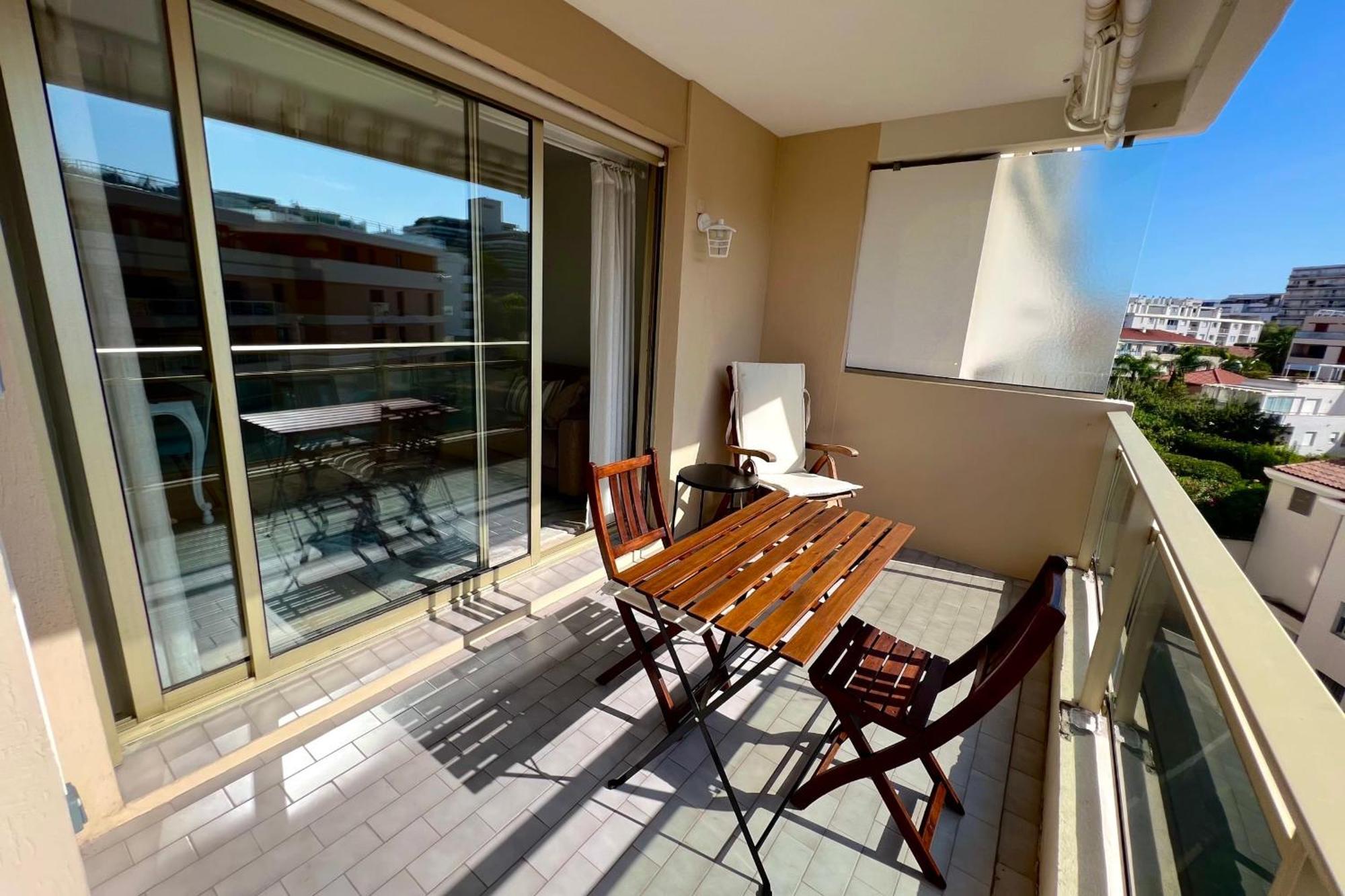 Juan Les Pins - Town Center - 4 People *