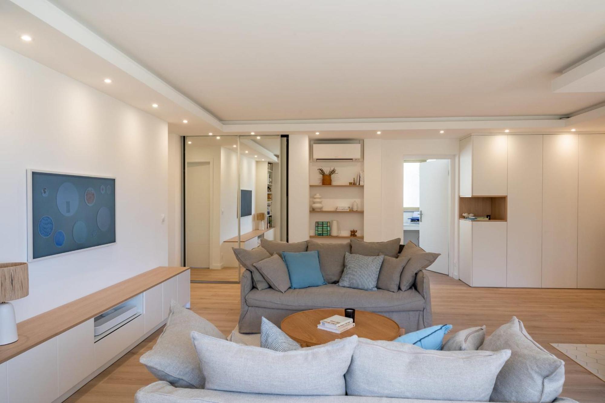 Apartment Salis - Sea View - 4 People Antibes