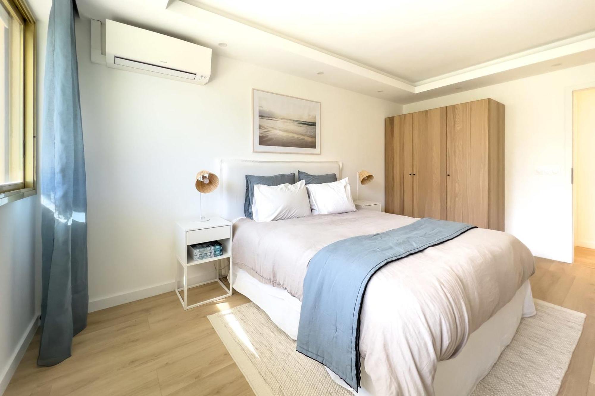 Salis - Sea View - 4 People Antibes