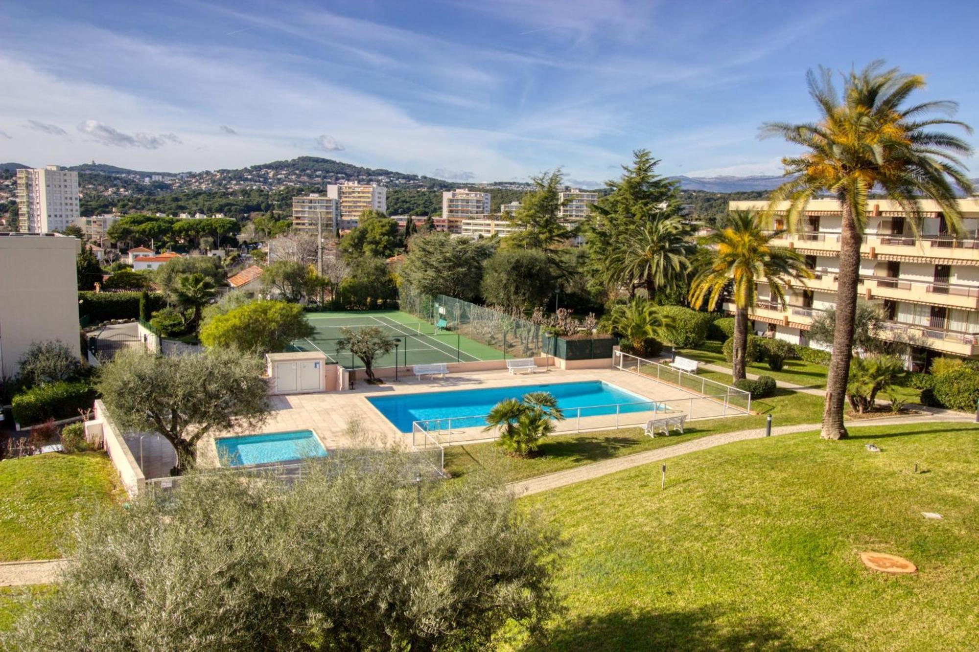 Apartment 4 People - Swimming Pool And Tennis - Garage