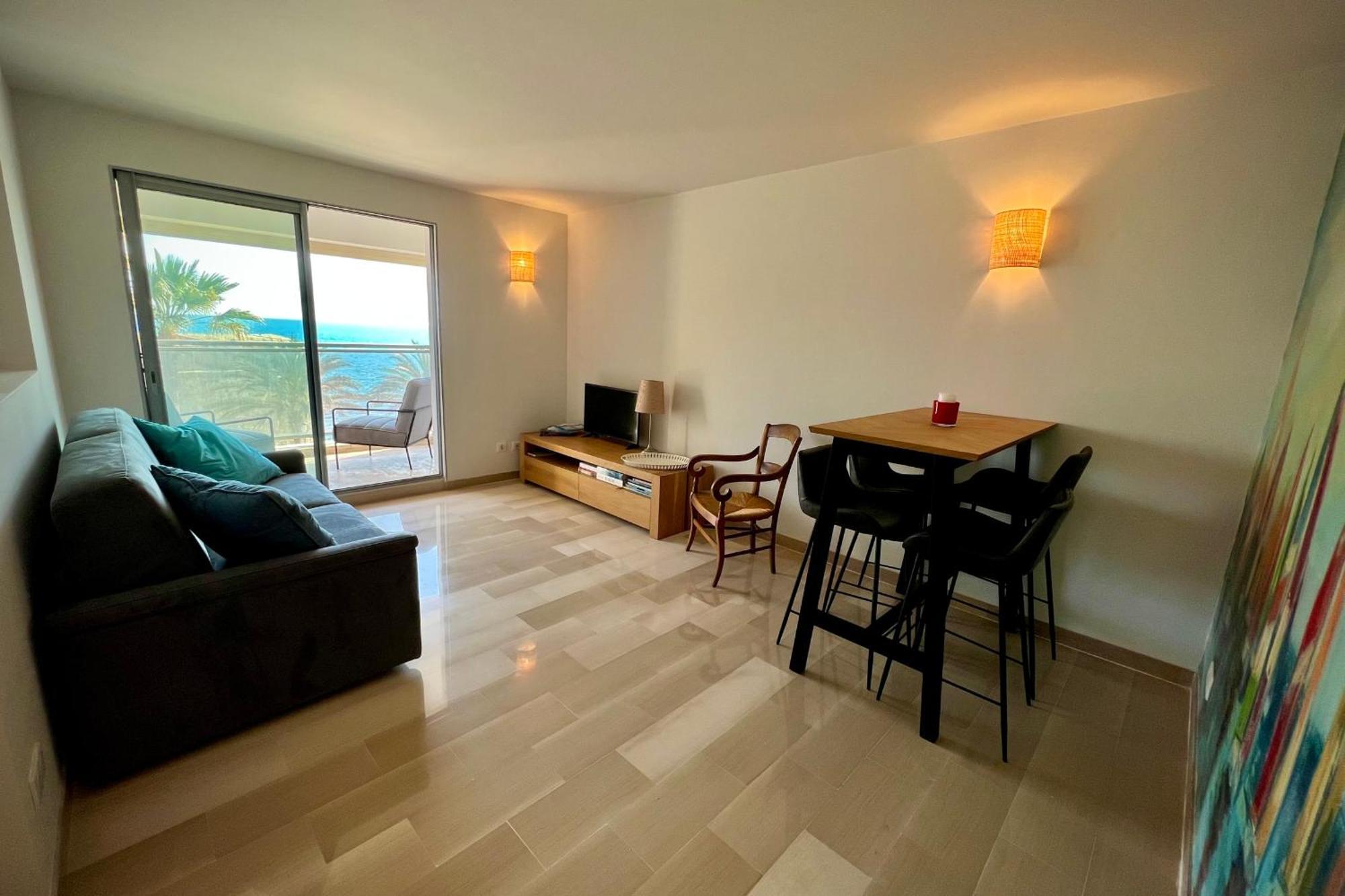 Casa de férias Sea View Near Ilette - Sleeps 4 - Parking *