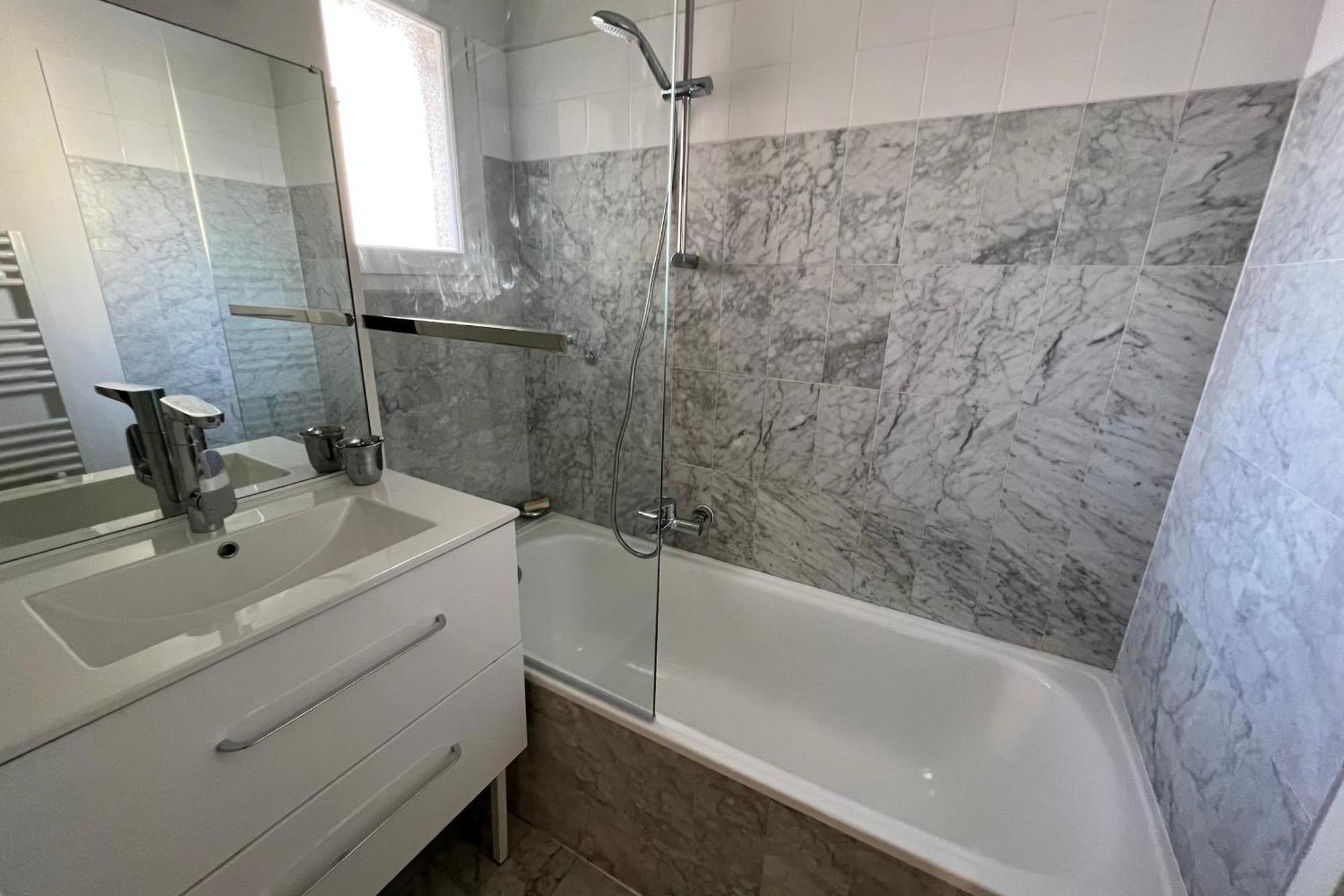 Casa de férias Sea View Near Ilette - Sleeps 4 - Parking *
