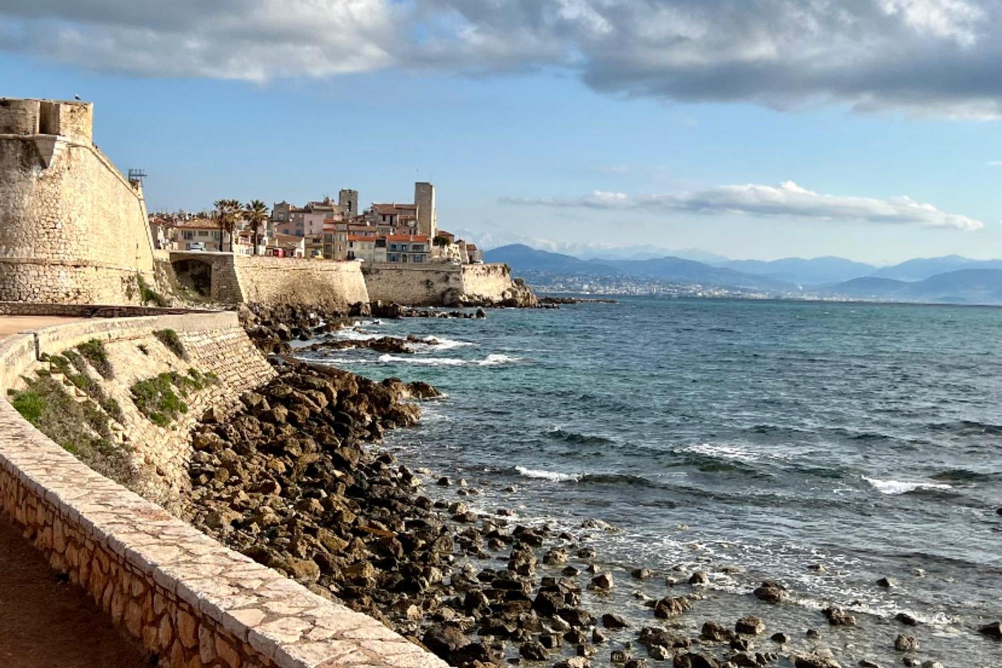 Casa de férias Sea View Near Ilette - Sleeps 4 - Parking *