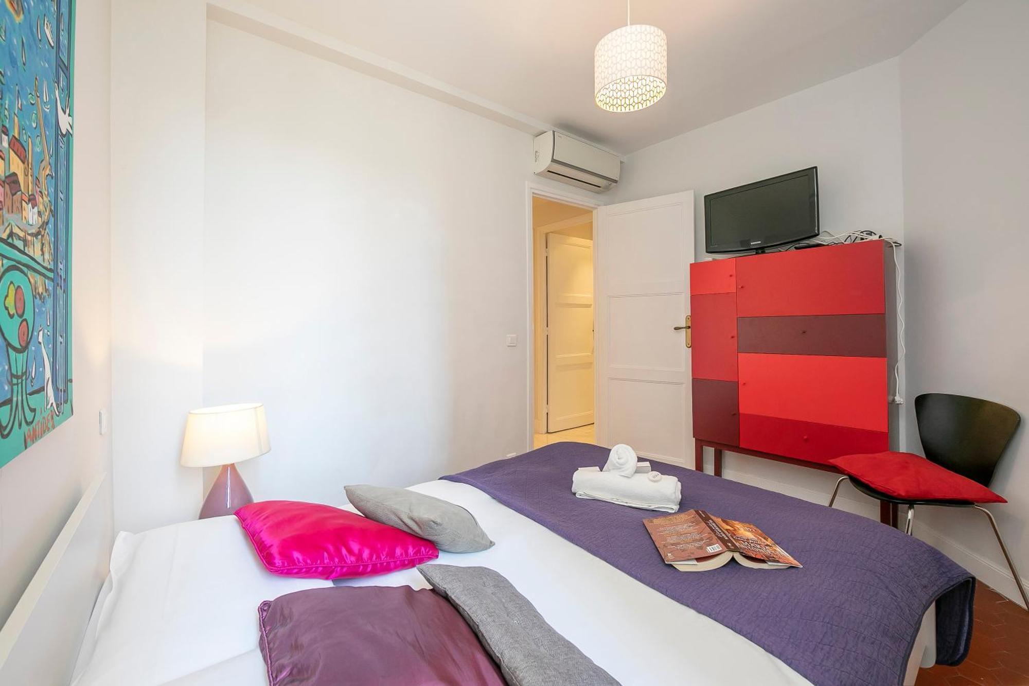 Picasso - Old Town - Happy Apartment