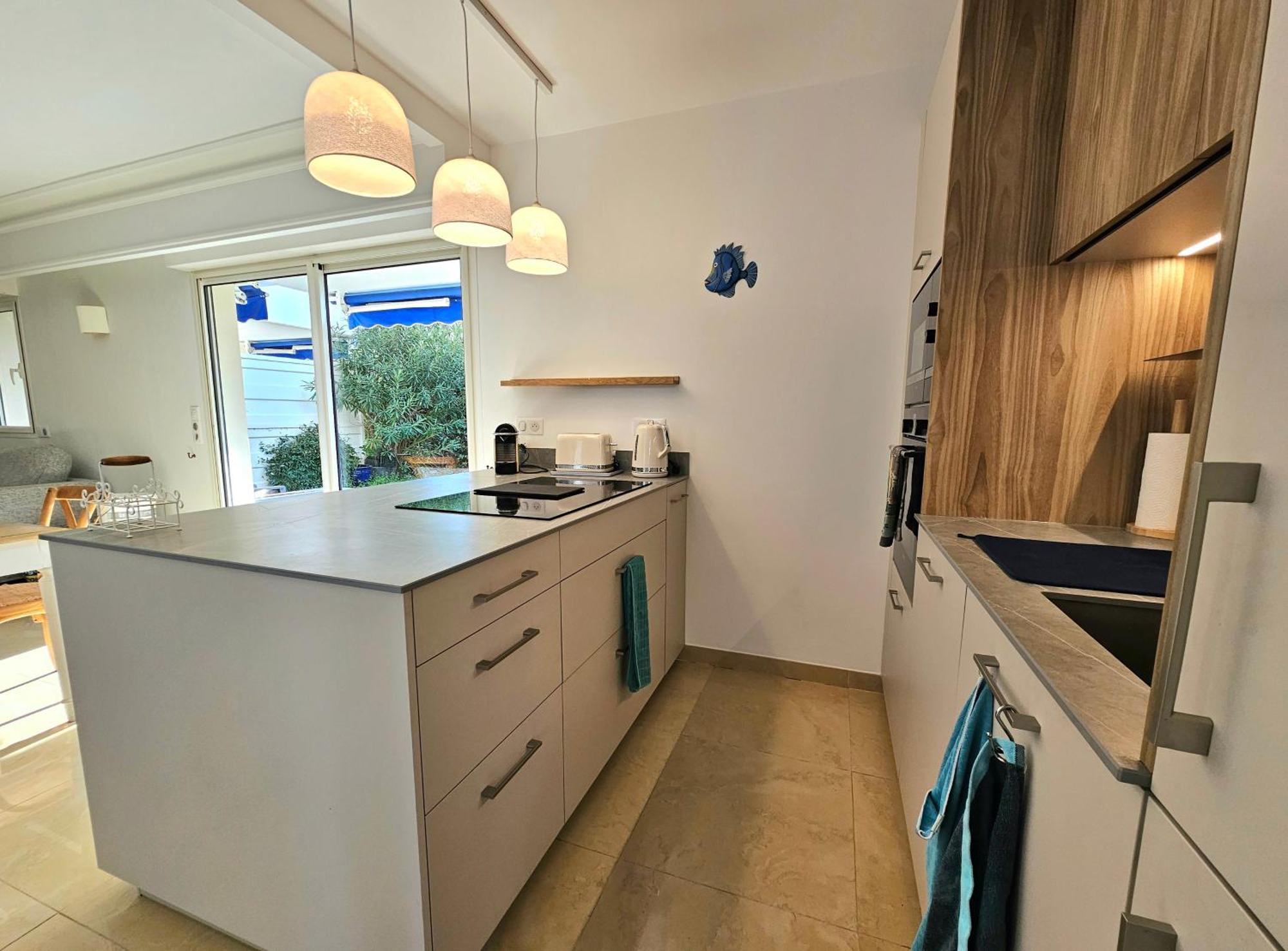 T4 3chambres, Jardin, Piscine Chauffee Proche De La *