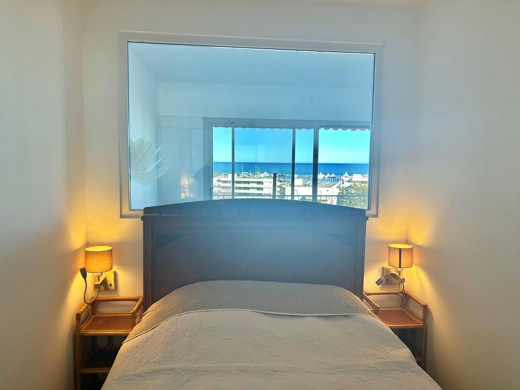 Superbe 2 Pieces Antibes Vue Mer, Piscine, Parking