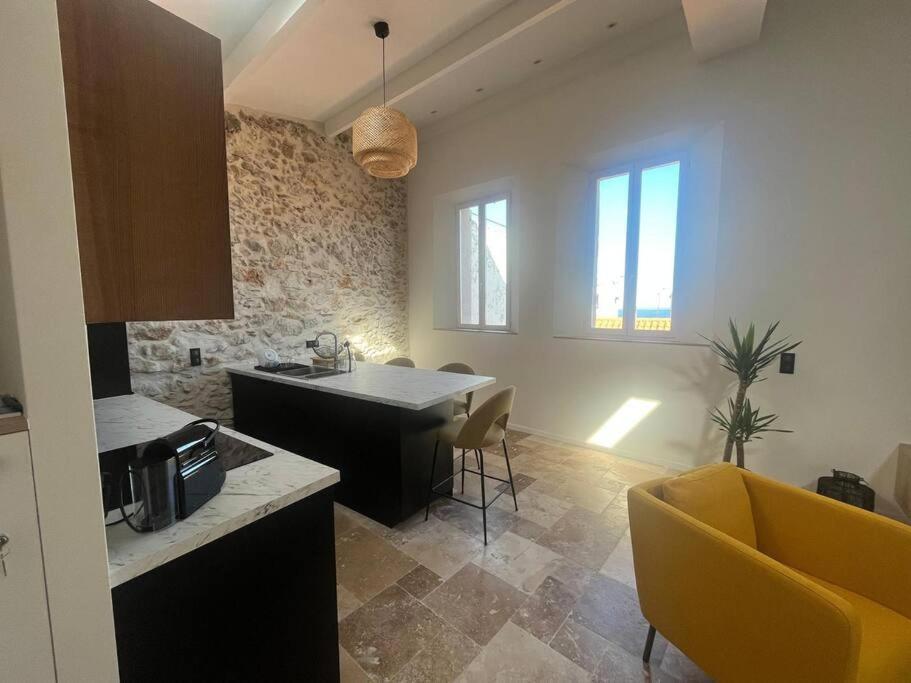 Strelizia - New Old For 4 Ac * Antibes