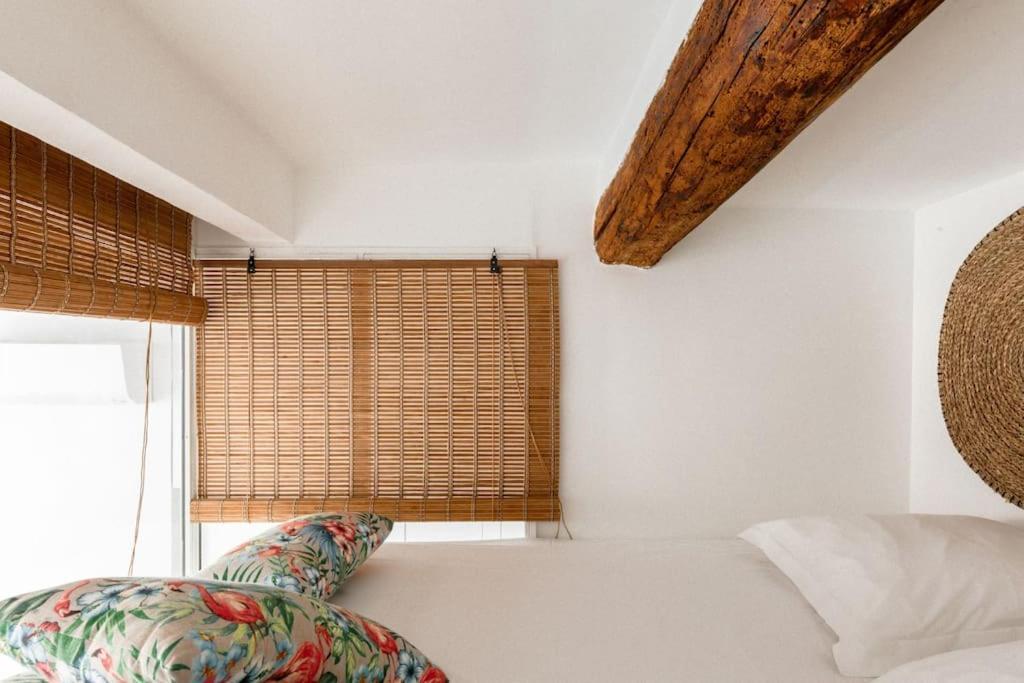 Authentique Situe En Plein Centre D'antibes Appartement Antibes