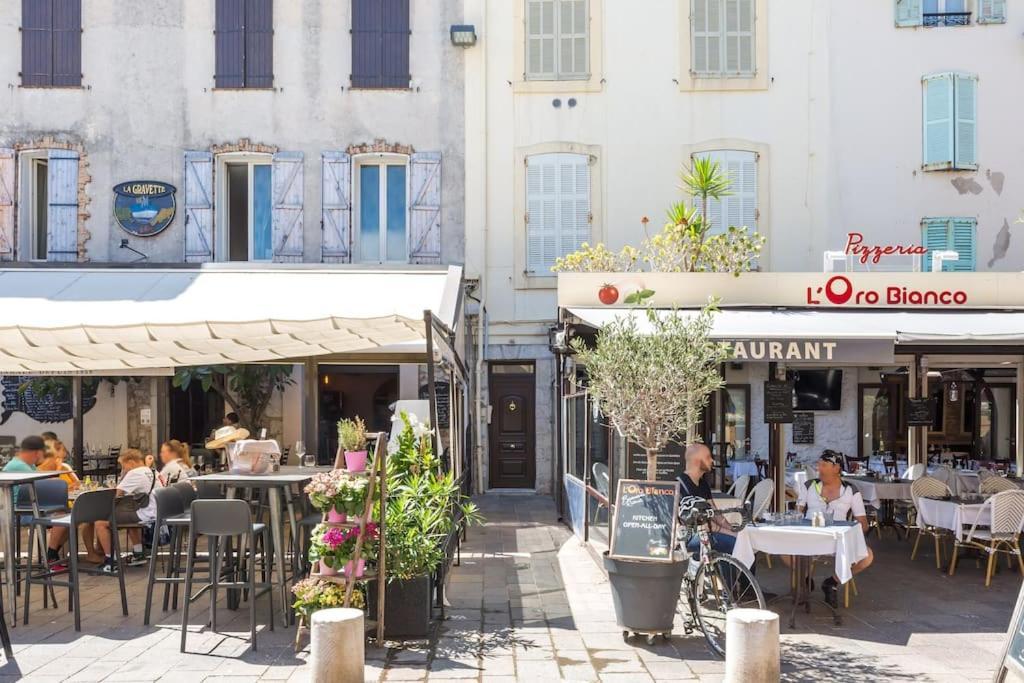 Authentique Situe En Plein Centre D'antibes Appartement Antibes