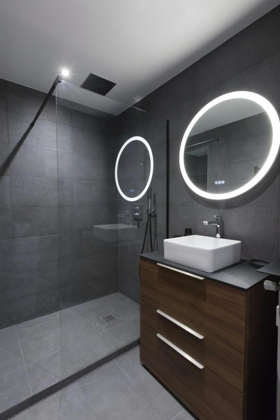 Calm: Your Coastal Haven * Antibes