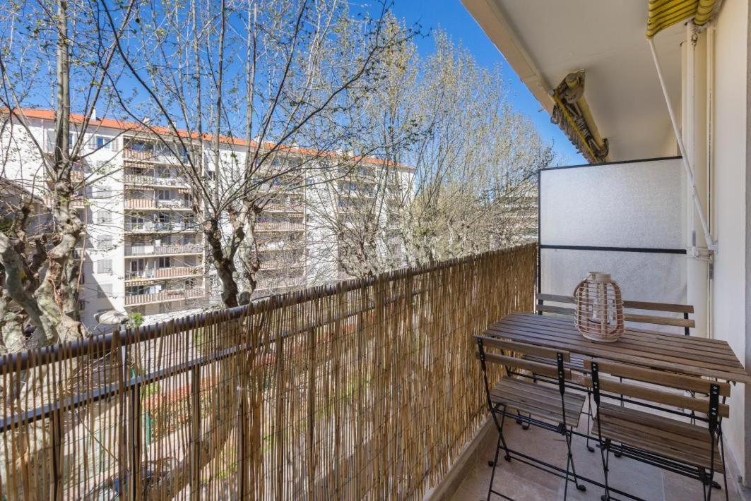 Apartment Calm: Your Coastal Haven Antibes