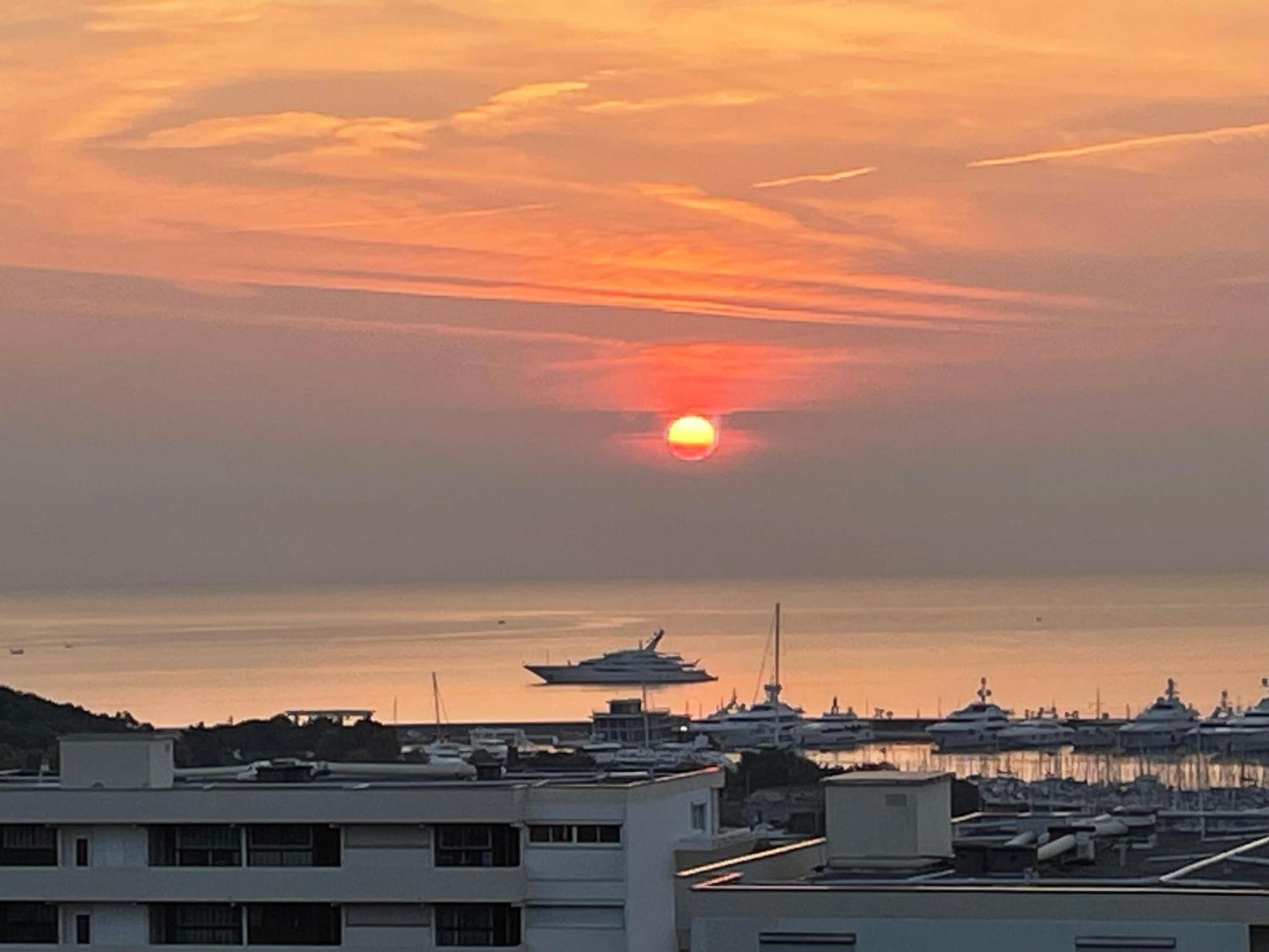 Apartment Superbe 2 Pieces Antibes Vue Mer, Piscine, Parking Antibes