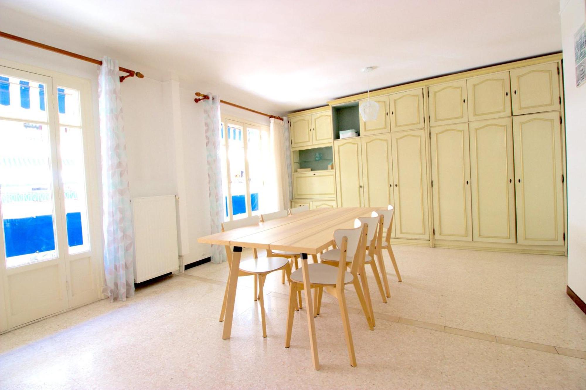 Apartment Center - 1 Bedroom - 4 People Antibes