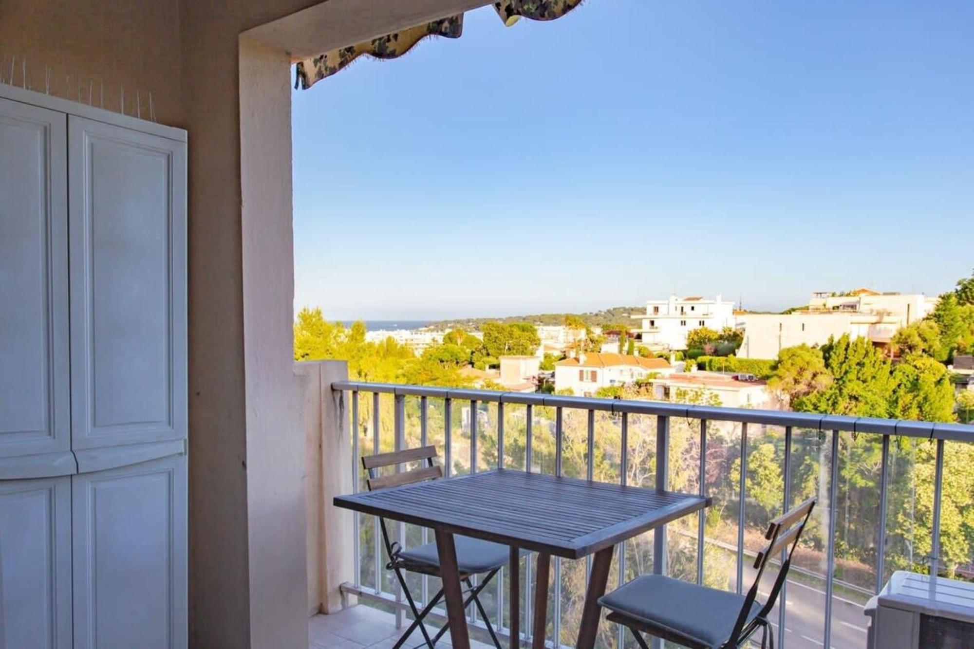 Apartment Mimosas Furnished Flat *