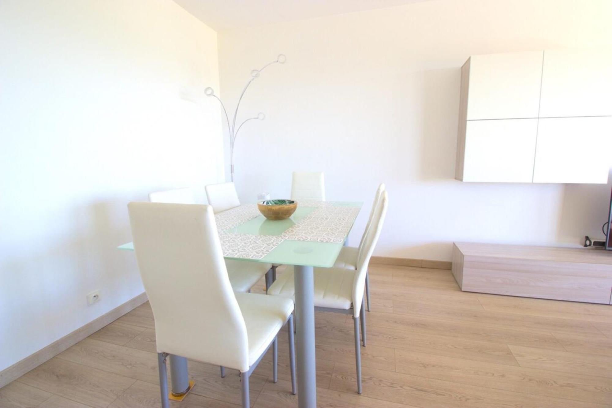 Appartement With Swimming Pool - 1 Bedroom - 4 People - Sea View - Pa