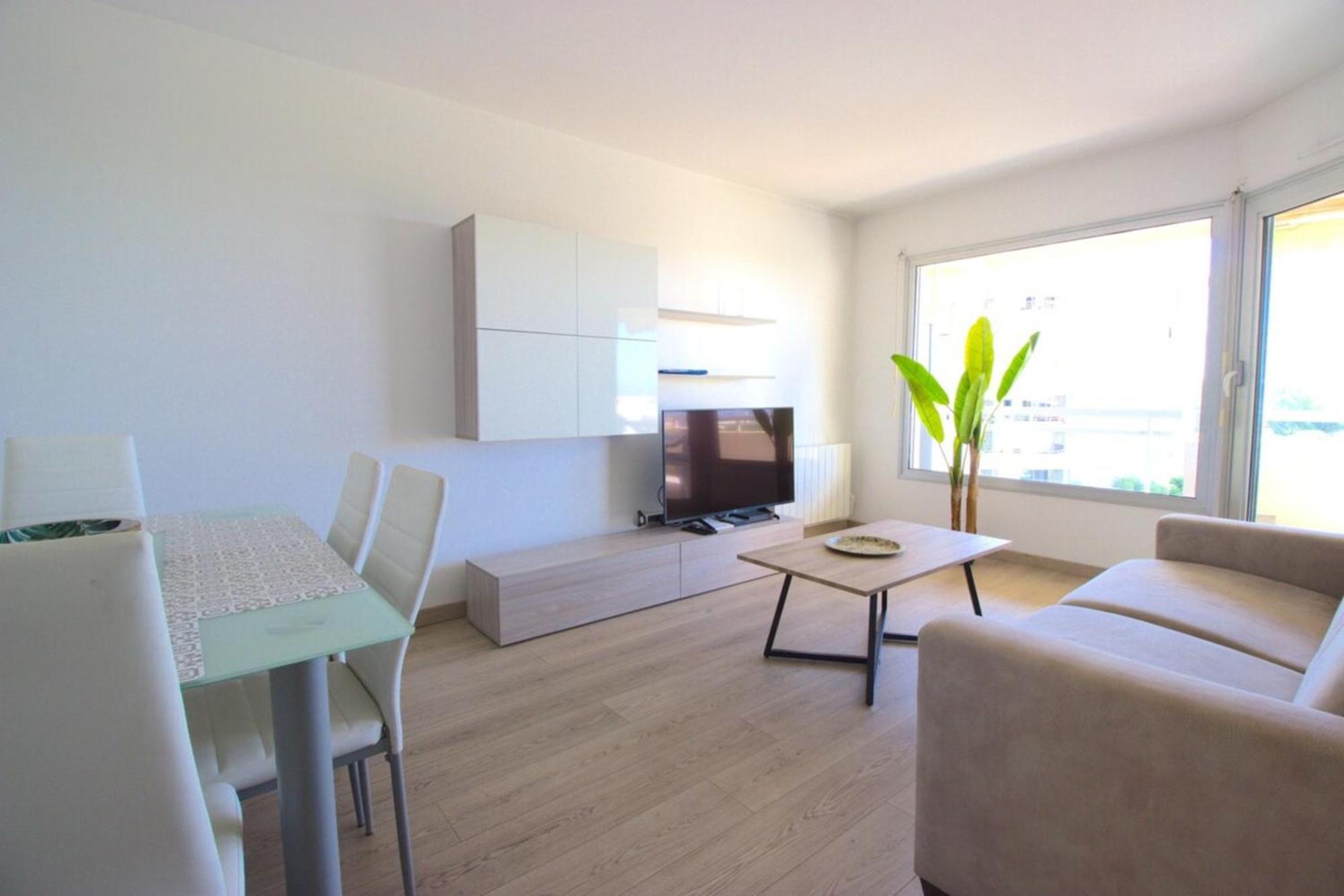 With Swimming Pool - 1 Bedroom - 4 People - Sea View - Pa Antibes