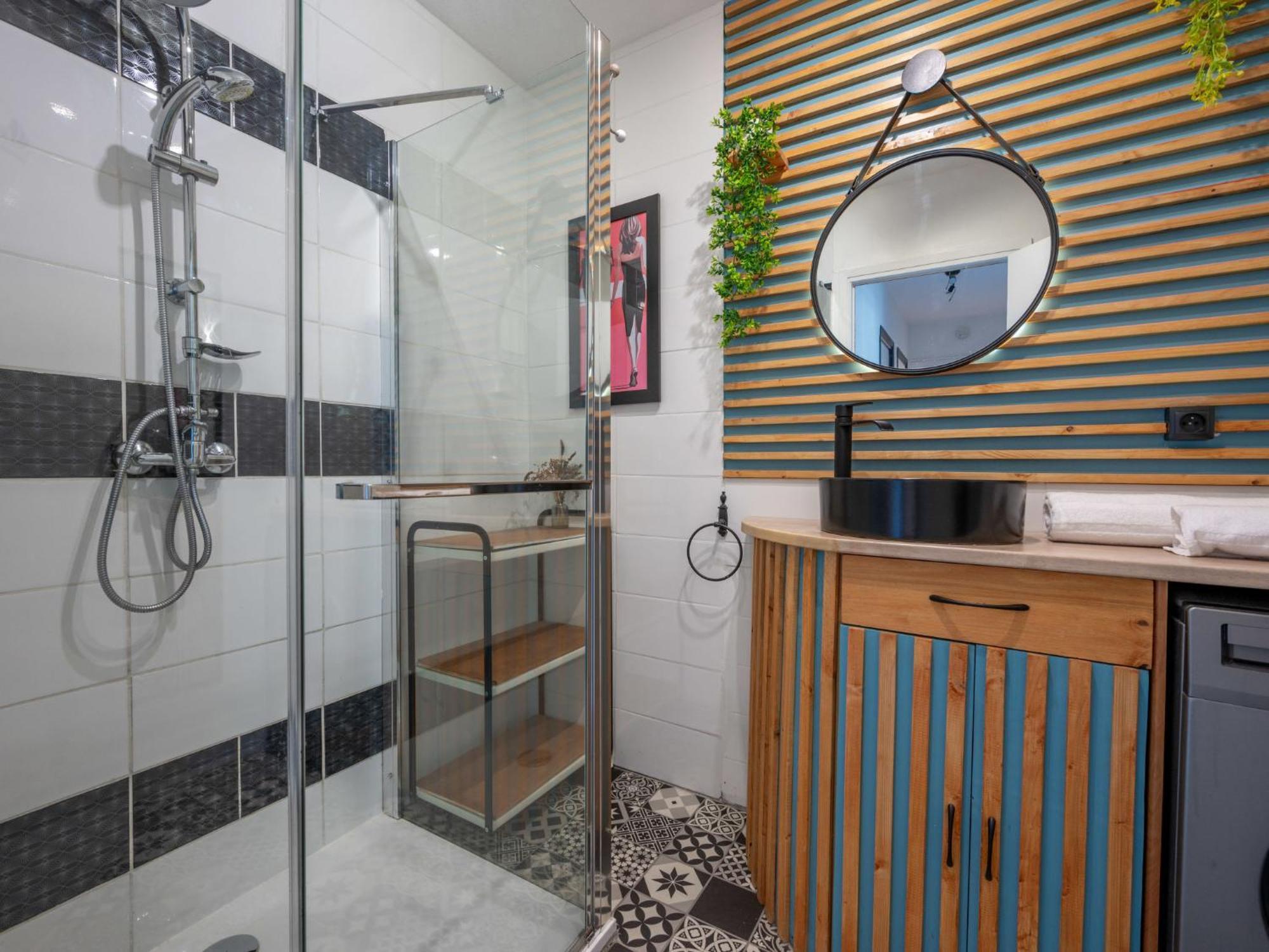 Apartment Les Cyclades By Interhome Antibes