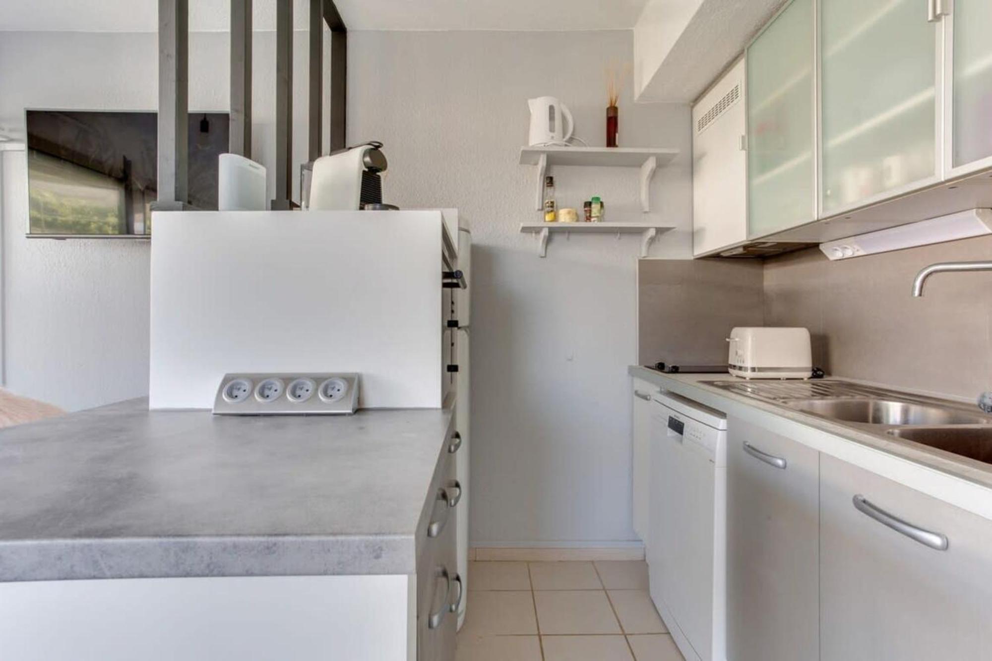 Olympe Furnished Apartamento *